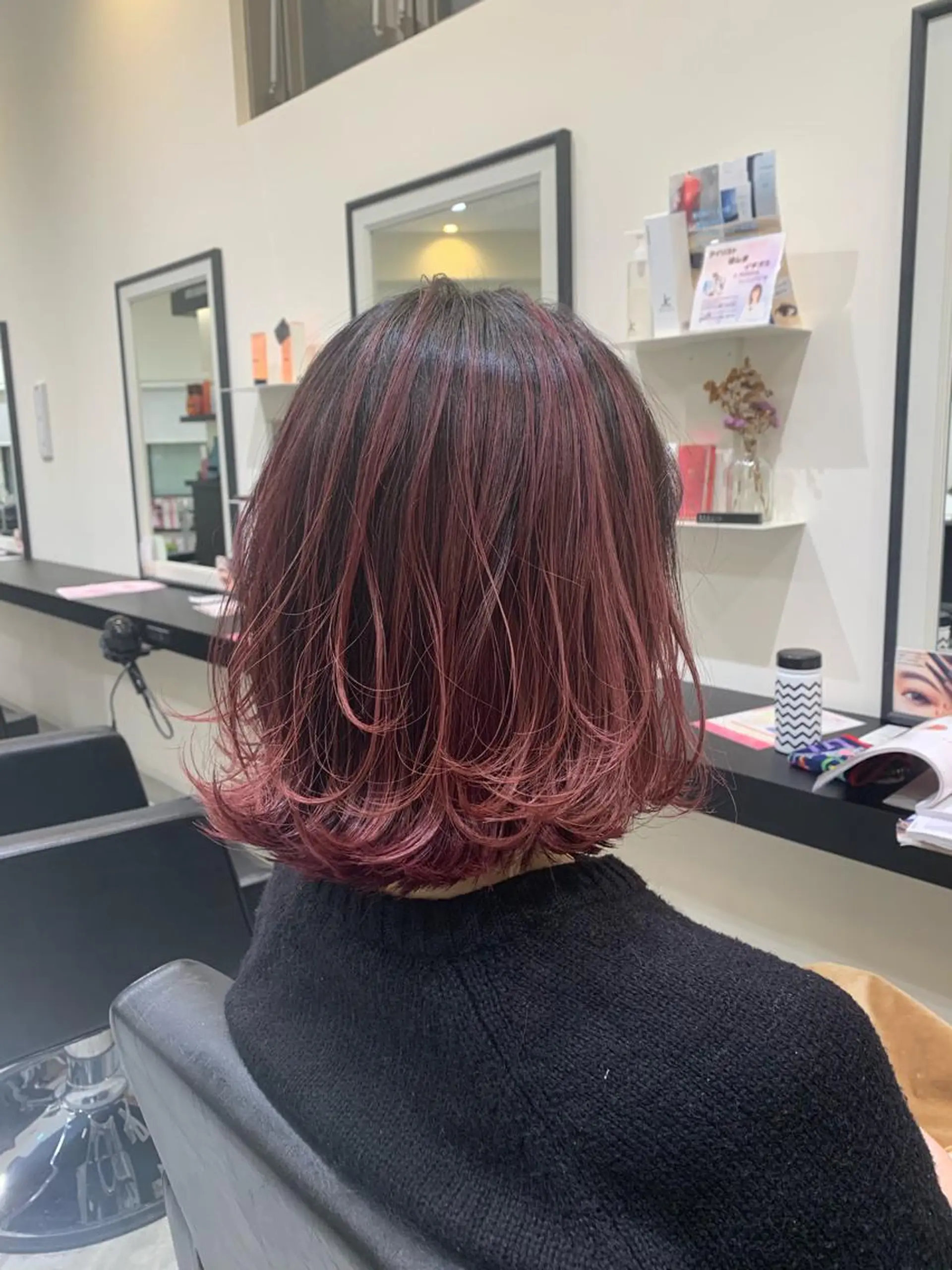 ミディアム カラー バレイヤージュ ピンクカラー レイヤーカット カット ヘアカラー 喜友名 泉樹のヘアスタイル