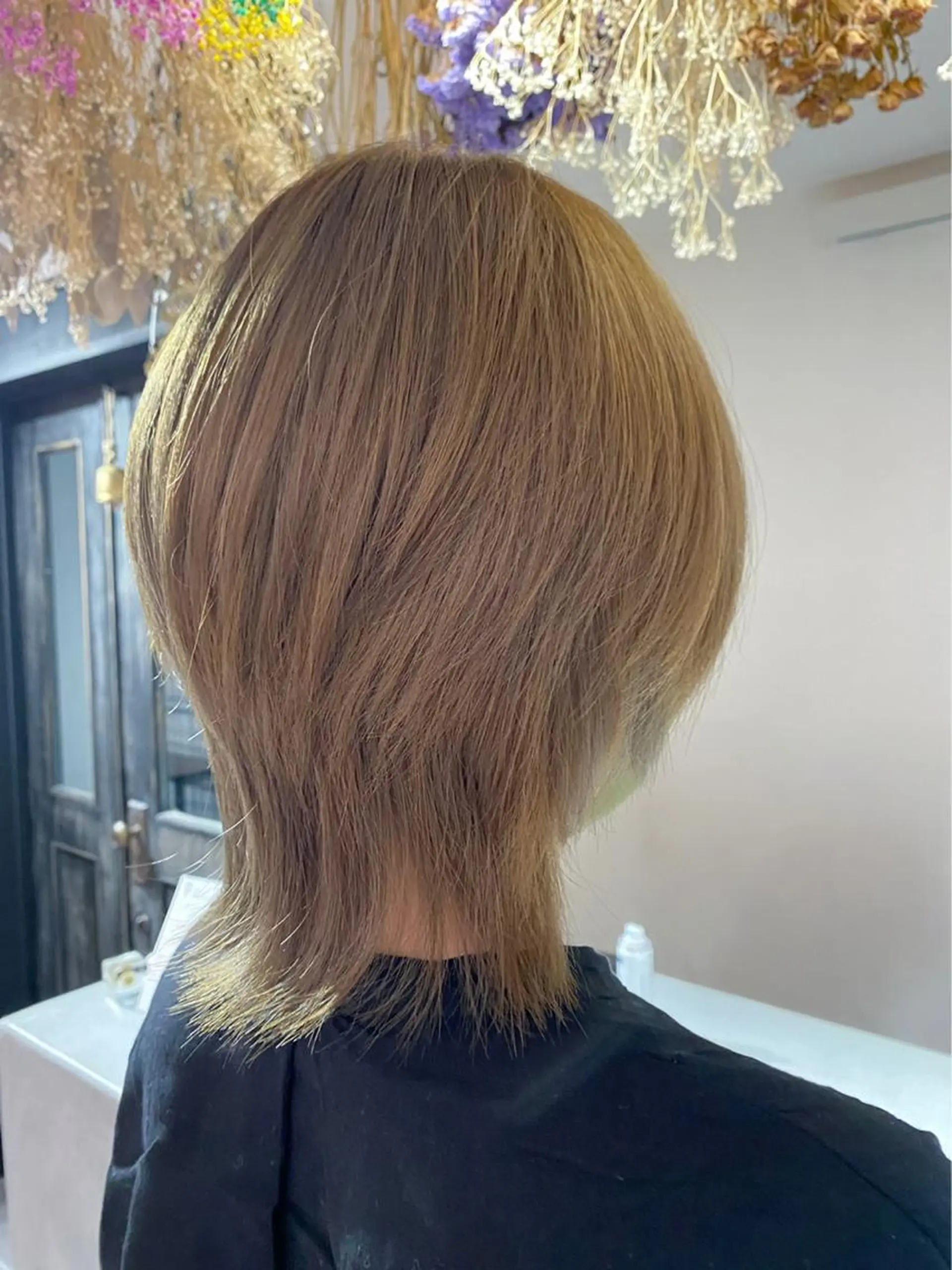 カラー ブリーチ 木戸 愛美のヘアスタイル