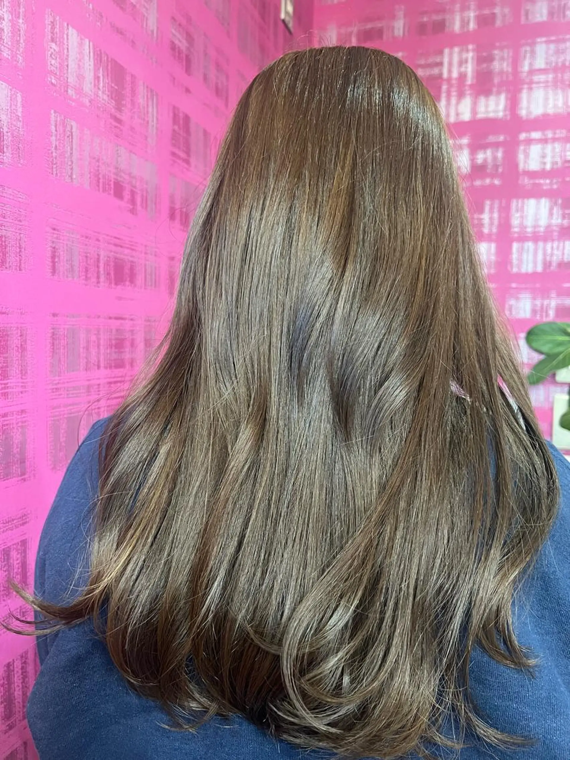 ロング カラー ブリーチ ブリーチなしカラー オリーブカラー 藤川 瑛梨奈のマツエク・マツパデザイン