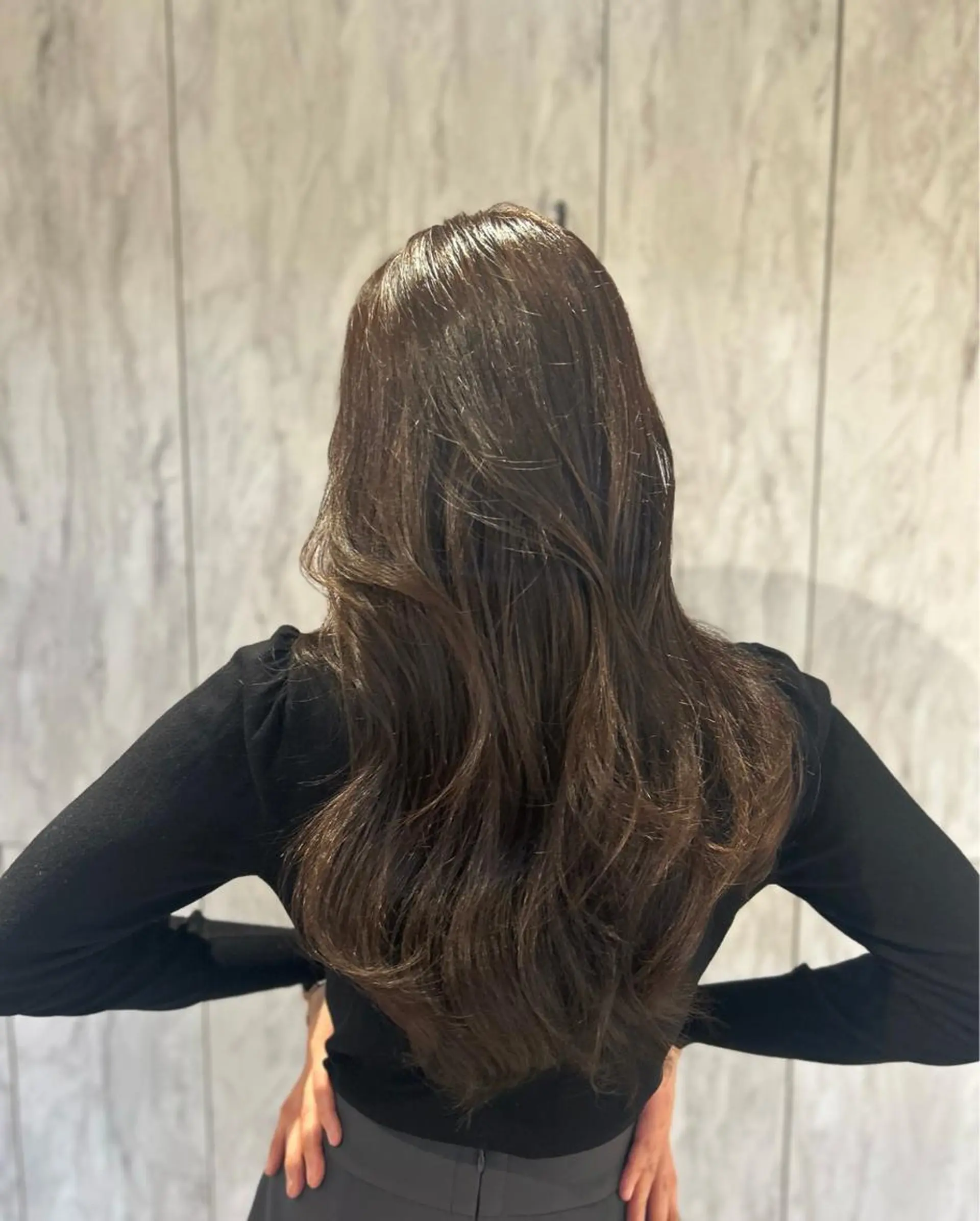 ロング くびれヘア 韓国風ヘア レイヤーカット LEVIJU hair所属・韓国ヘア🕊村上 ののこ🕊のヘアスタイル