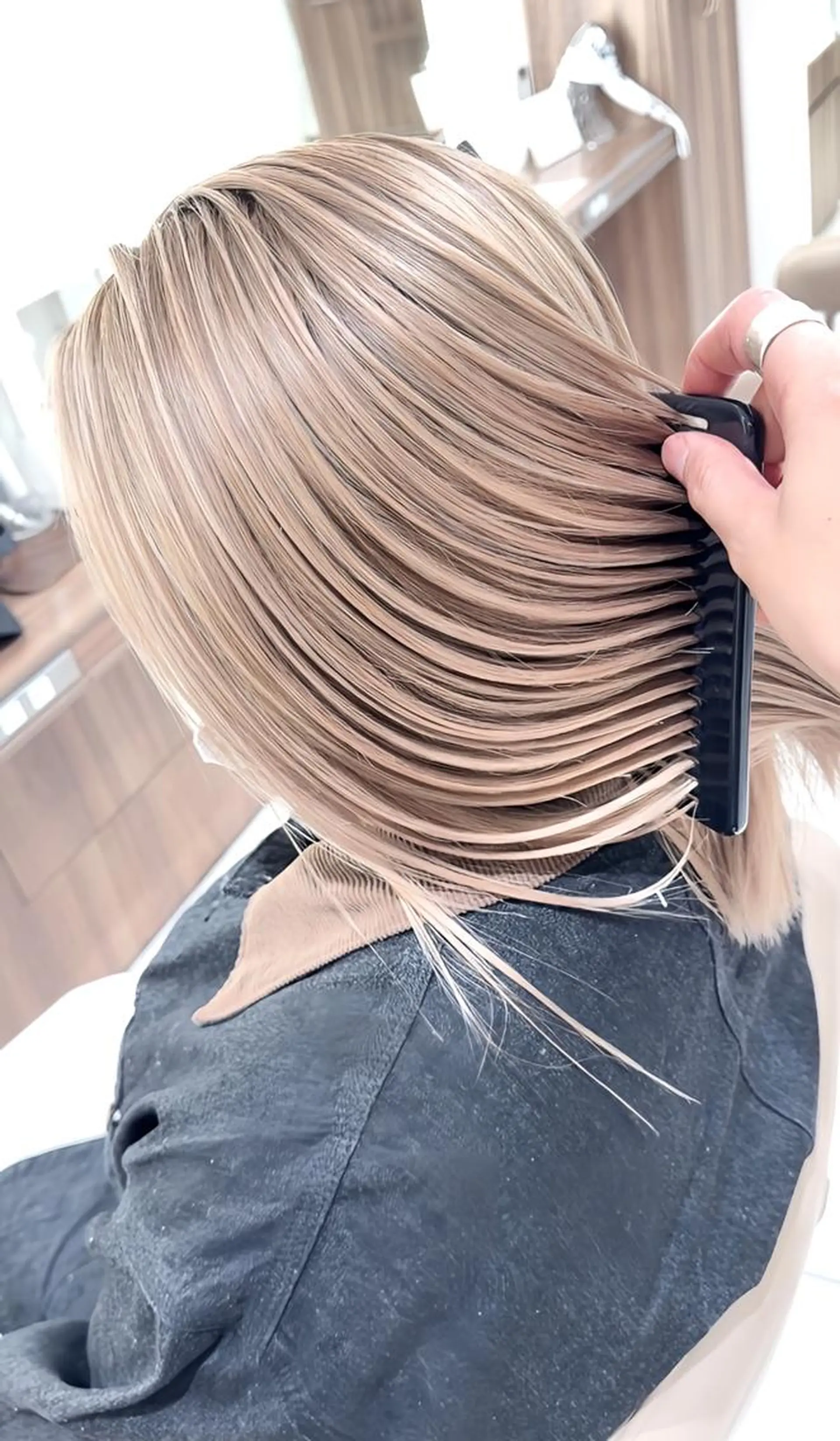 セミロング カラー ブリーチ 髪質改善 ヘアカラー ＡＳＨ大宮/ブリーチ 髪質改善/カラーのヘアスタイル