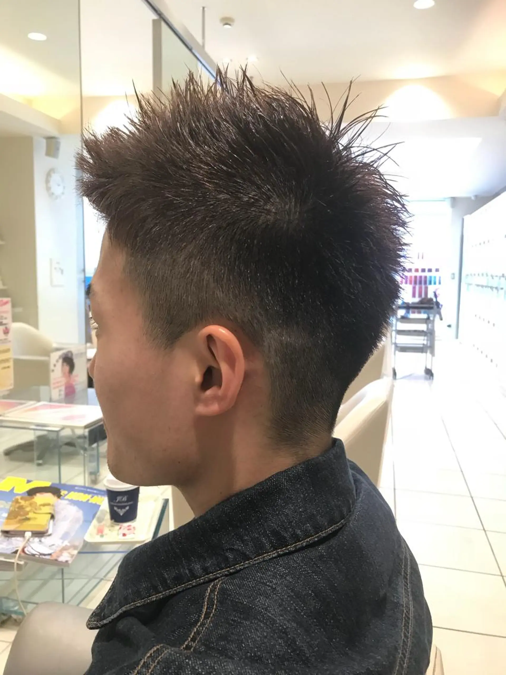 ショート カラー パーマ ヘアアレンジ メンズ キッズ ネイル マツエク・マツパ 刈り上げ カット MODEK's西宮店 マネージャー神道有基のヘアスタイル