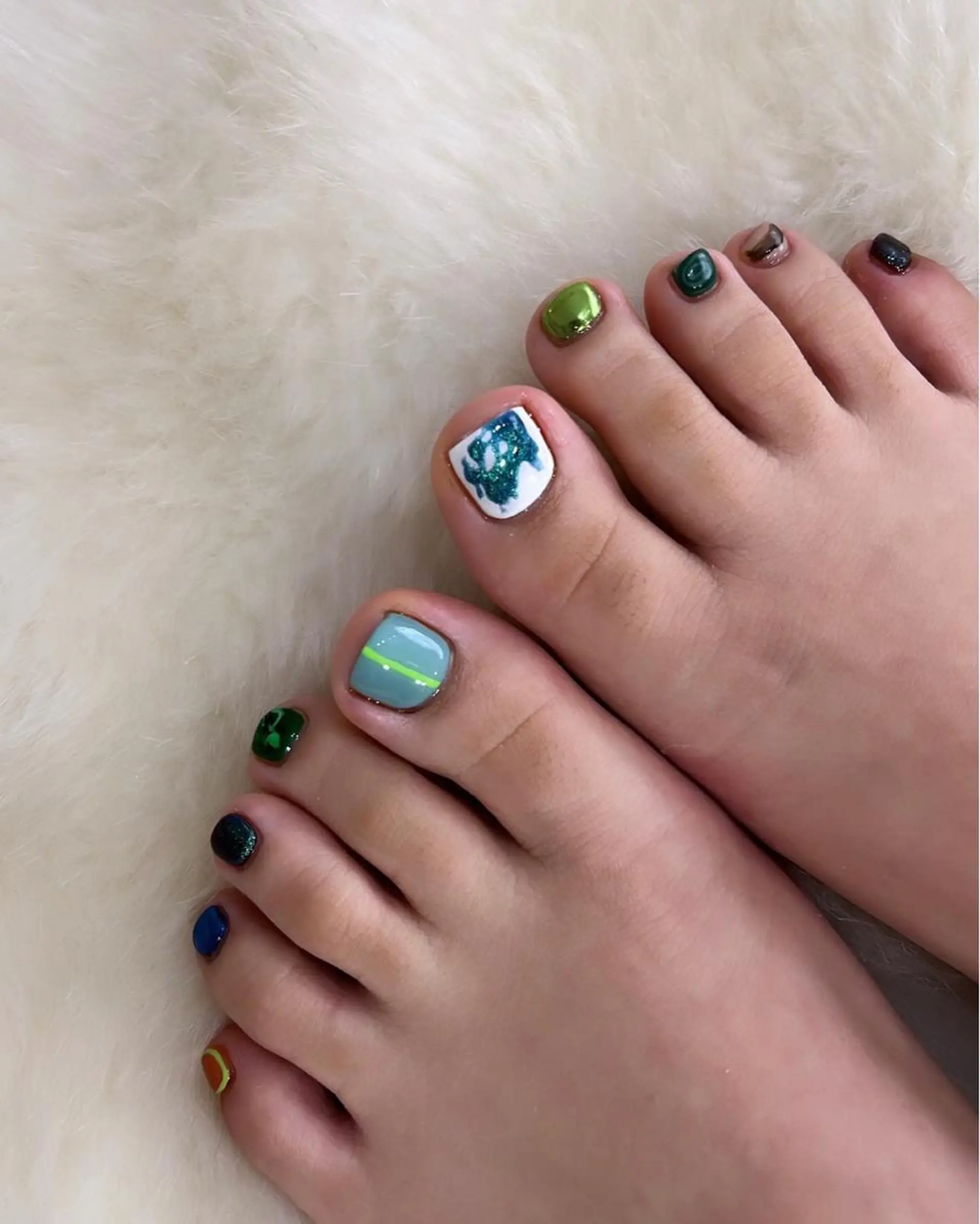 ネイル ハンドネイル フットネイル ハンドケア Nes.Nail所属・Miyagi Asamiのネイルデザイン