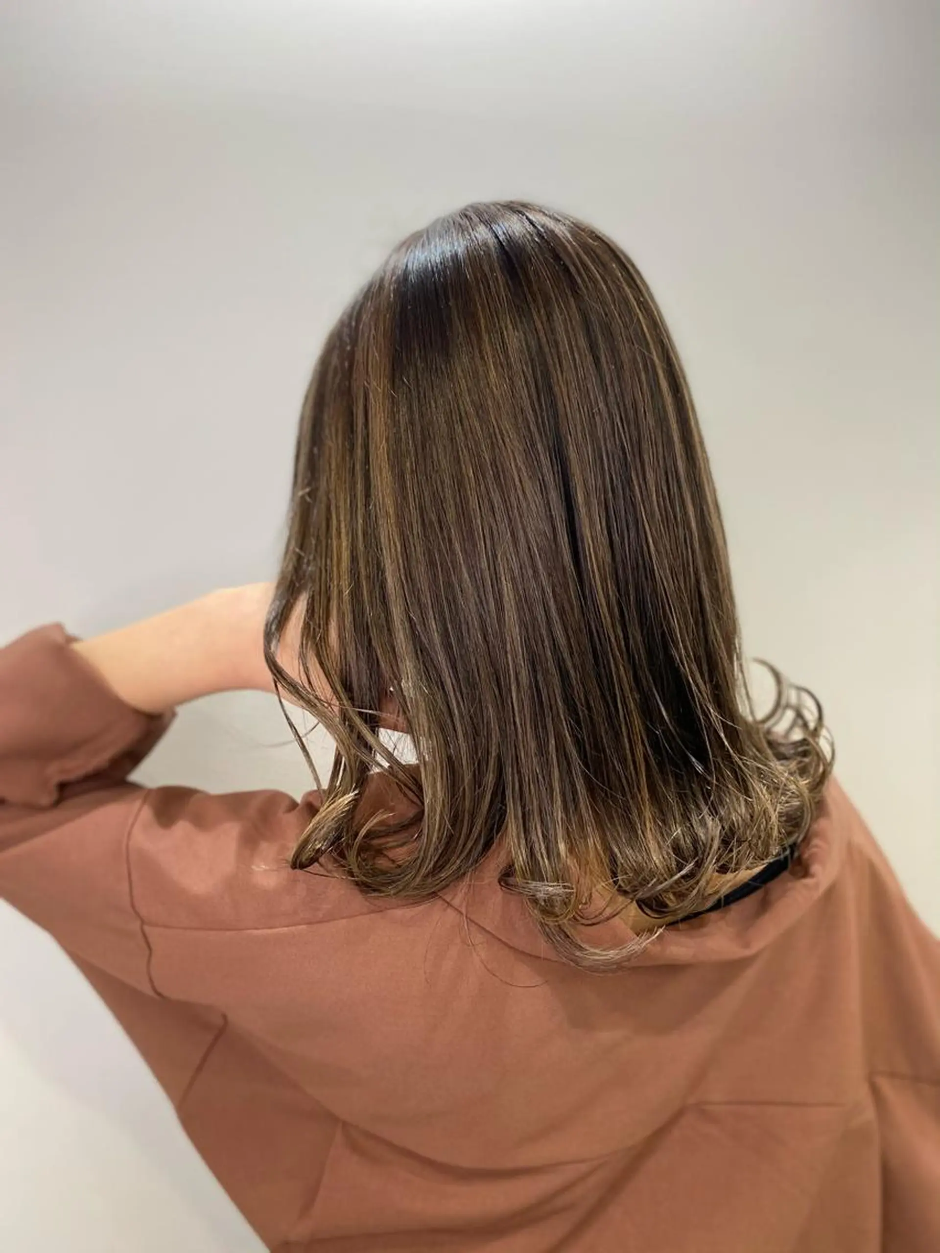 カラー opus 店長大和 レイヤー/赤み消しのヘアスタイル