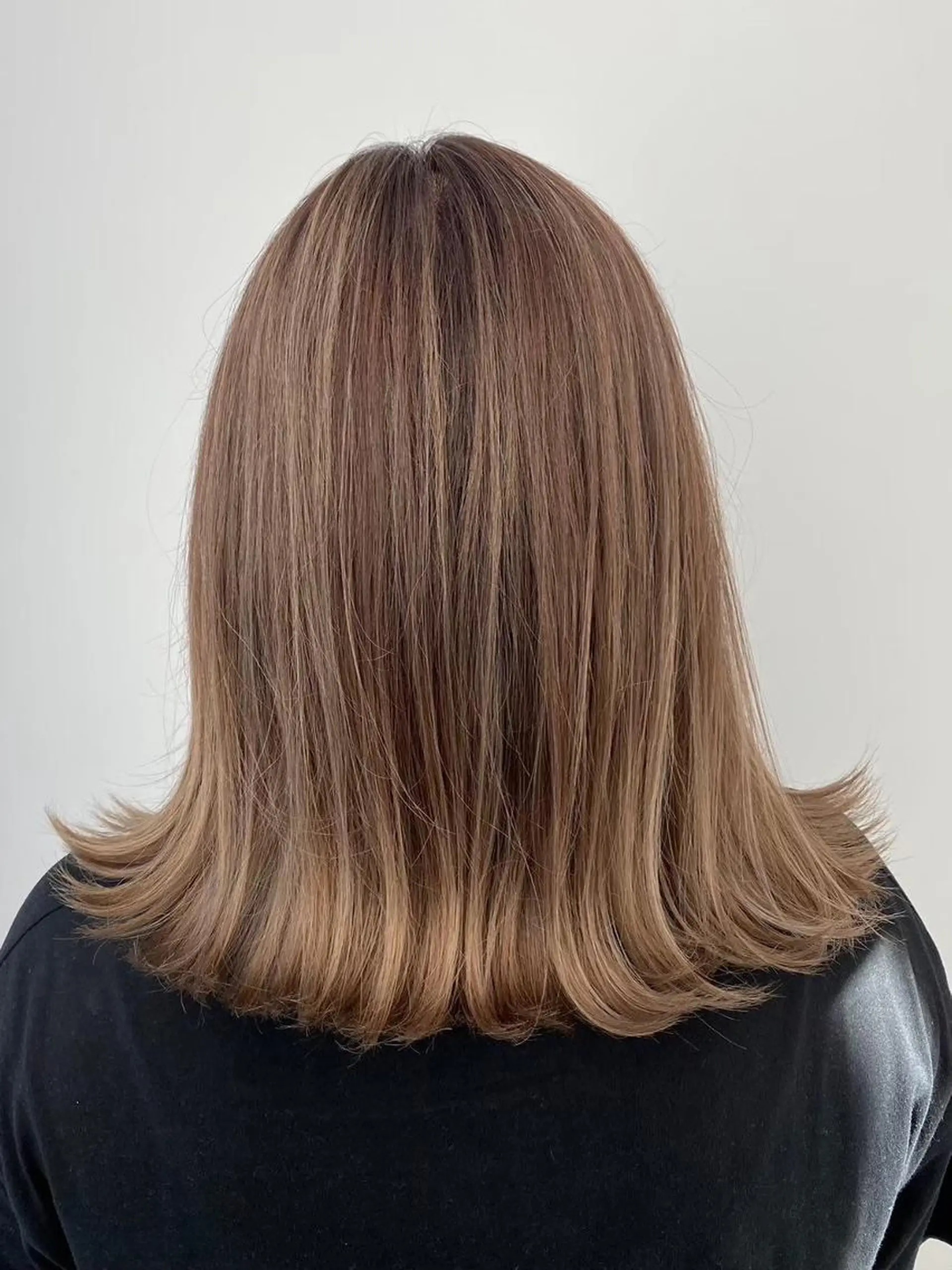 セミロング カット 🎄透明感/艶/ レイヤー/相原楓🎁のヘアスタイル