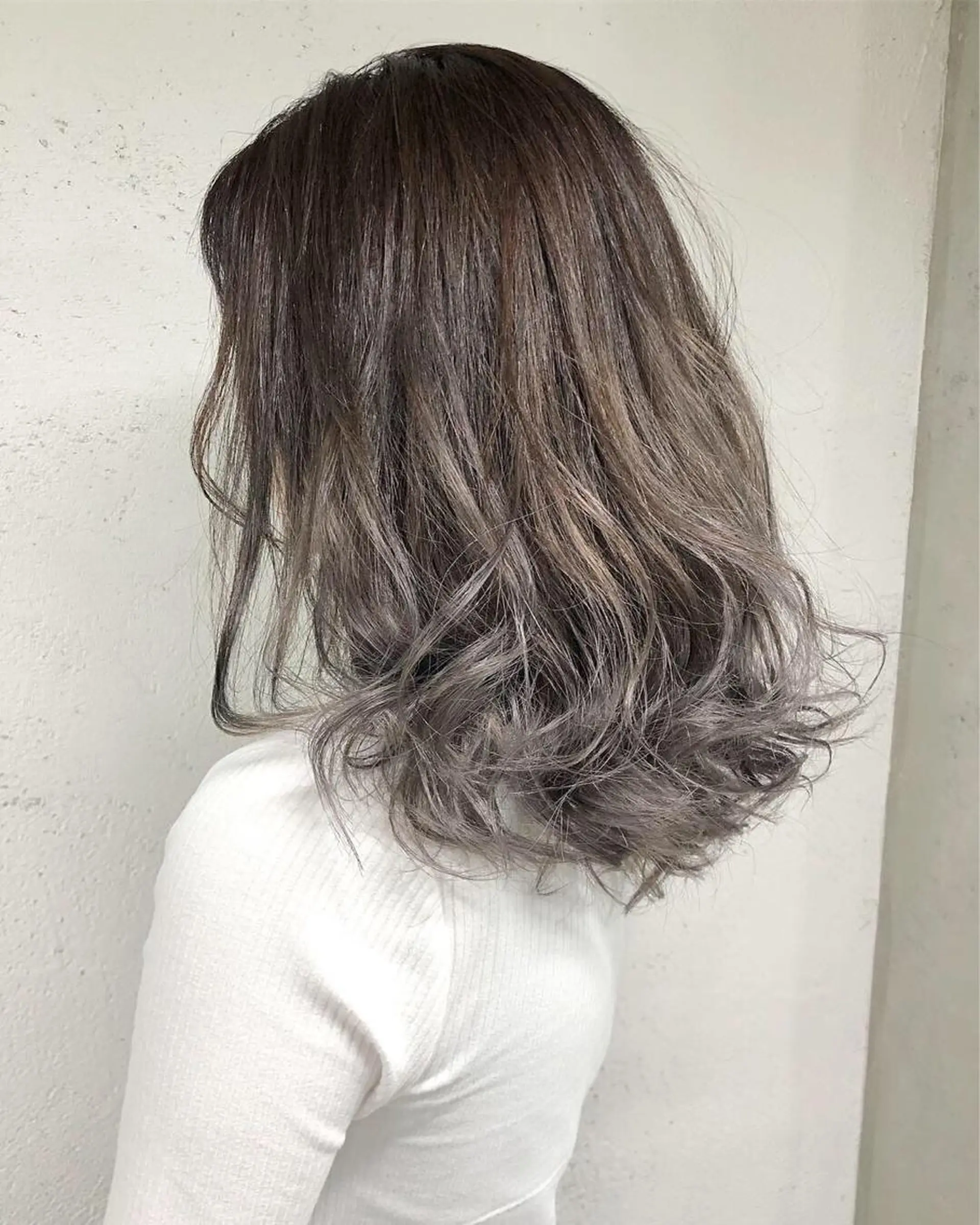 セミロング カラー ヘアアレンジ 【池袋/スパイキー ショート】ⓝⓘⓜⓤのヘアスタイル