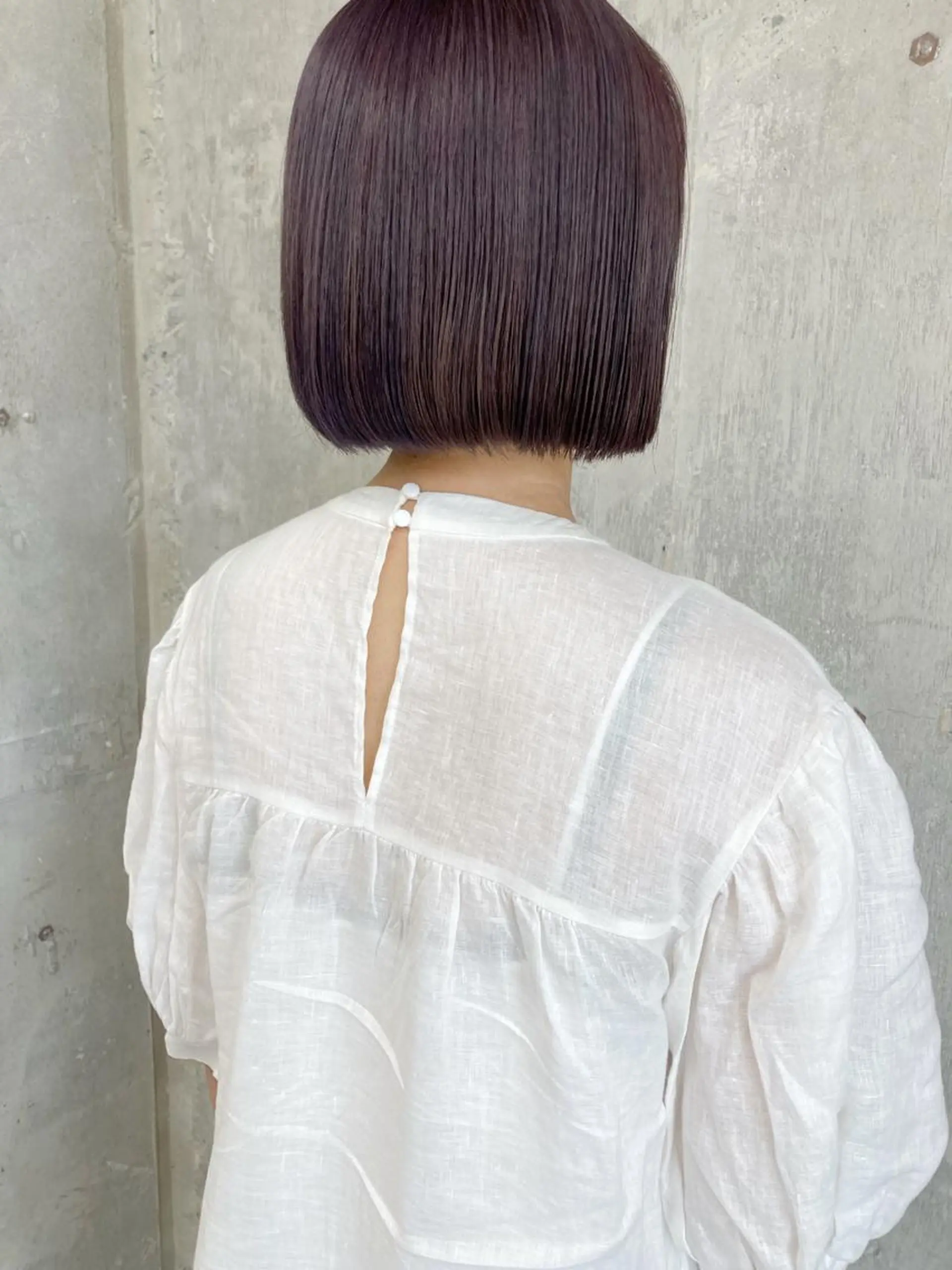 ミディアム カラー ベージュカラー ブリーチ ラベンダーカラー ラベンダーベージュ 小木曽智美 /ボブ/ショートのヘアスタイル