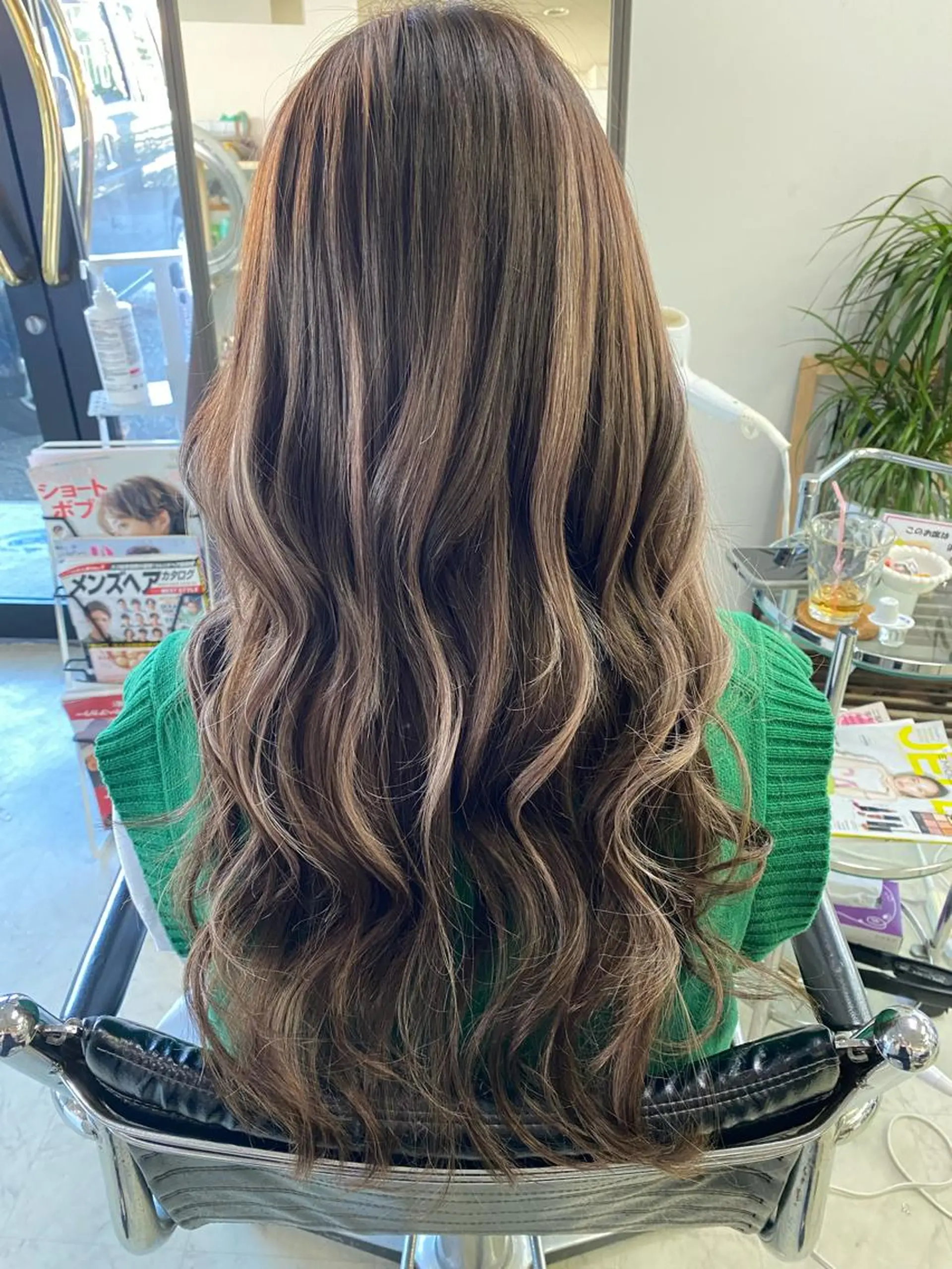 ロング カラー メッシュ エクステ カット ヘアカラー エクステ EXCIA所属・imaizumi takuyaのヘアスタイル