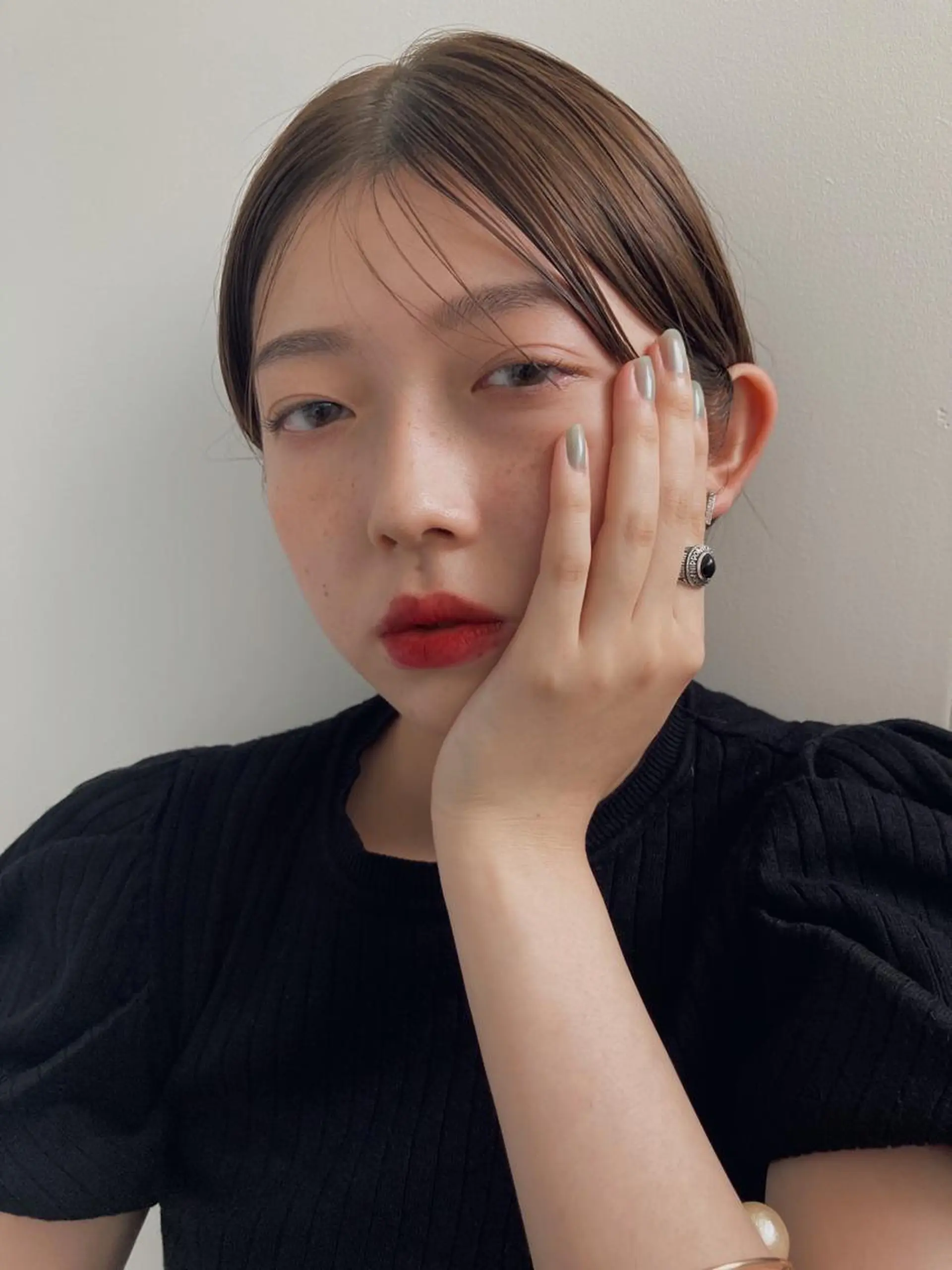 ミディアム 金田 夏野のヘアスタイル