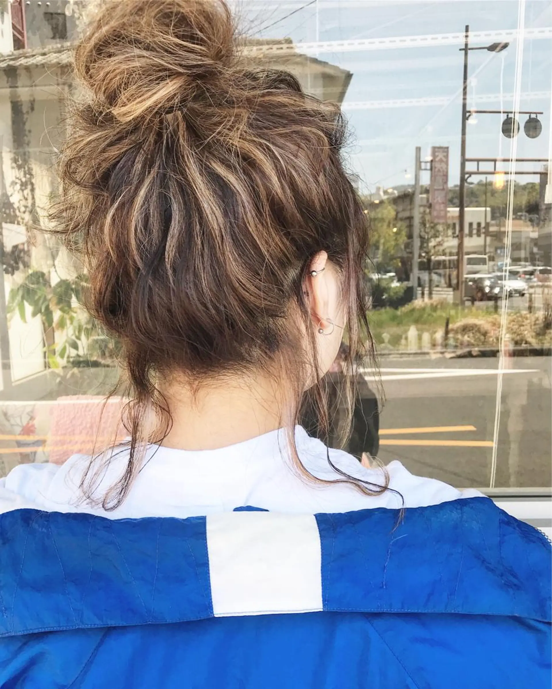 ミディアム カラー ヘアアレンジ バレイヤージュ ブリーチ グラデーションカラー ハイライトカラー ハイトーンカラー Mariana/ 鶴原-ハイライトのヘアスタイル