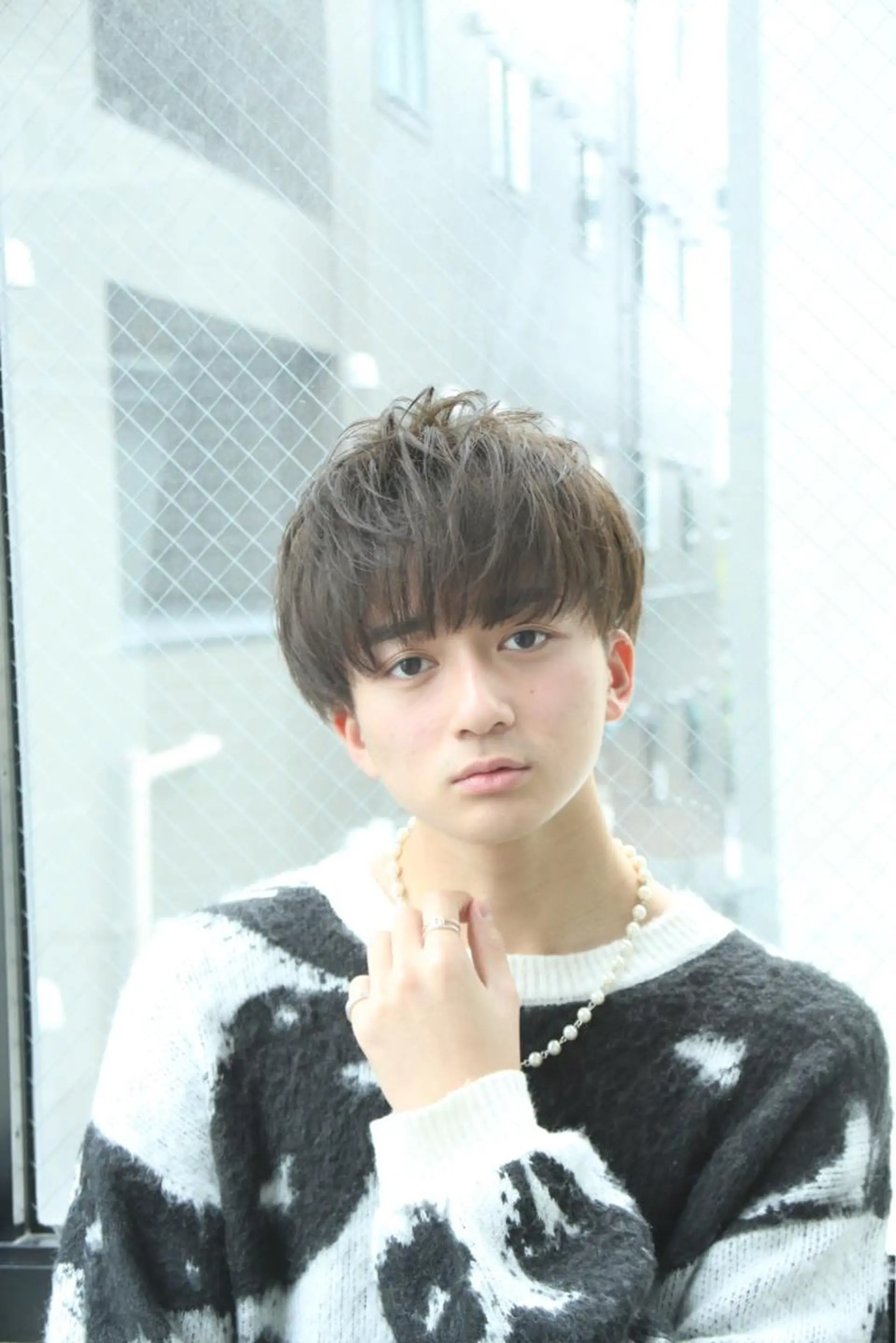 ショート カラー パーマ ヘアアレンジ メンズ アップバング メンズブリーチ センターパート ダウンパーマ フェードカット カット トリートメント ヘアセット 【メンズヘアの匠】 タニ　心斎橋　アメ村のヘアスタイル