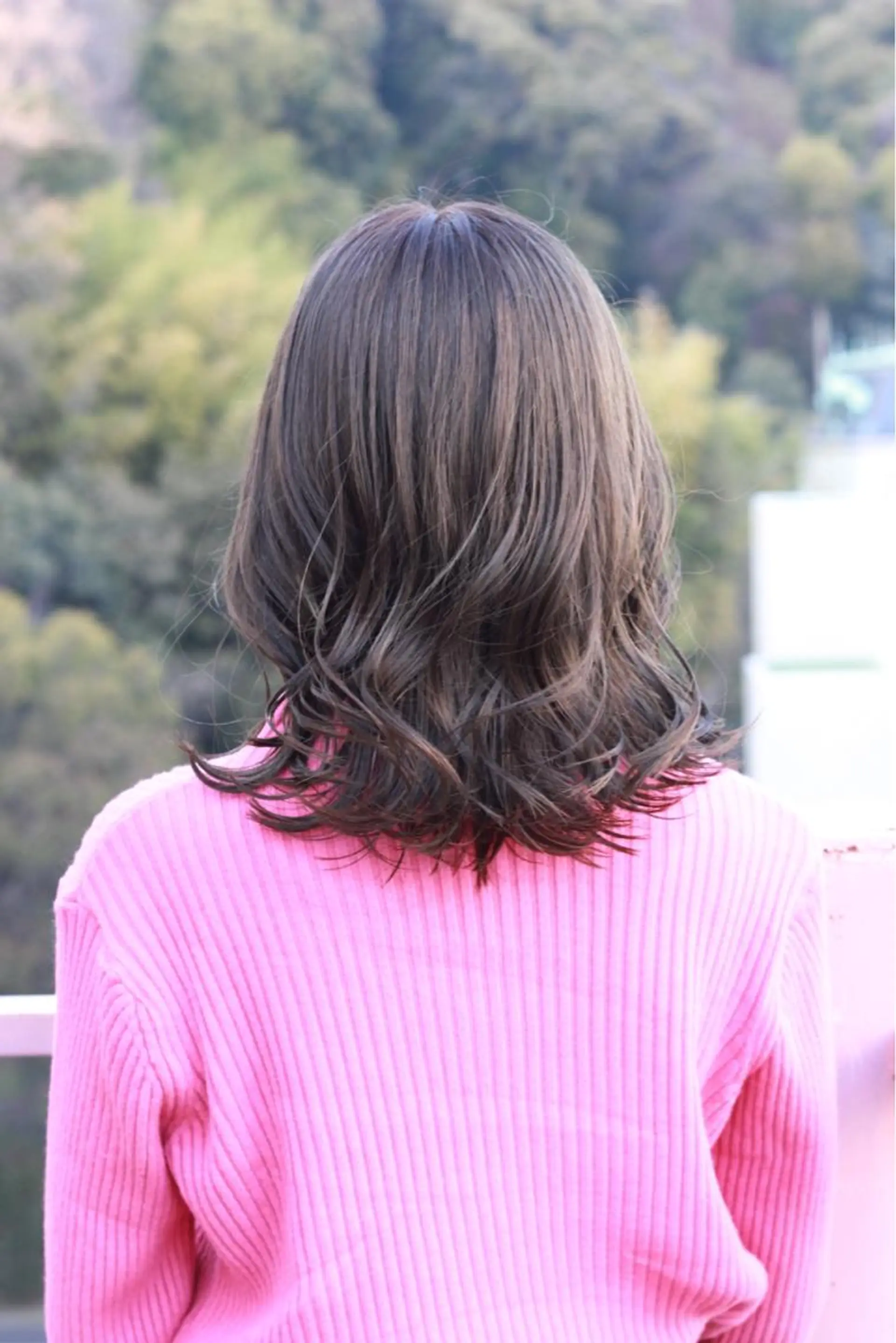 ミディアム カラー グレージュ カーキグレージュ ヘアカラー Viage （ビアージュ）のヘアスタイル