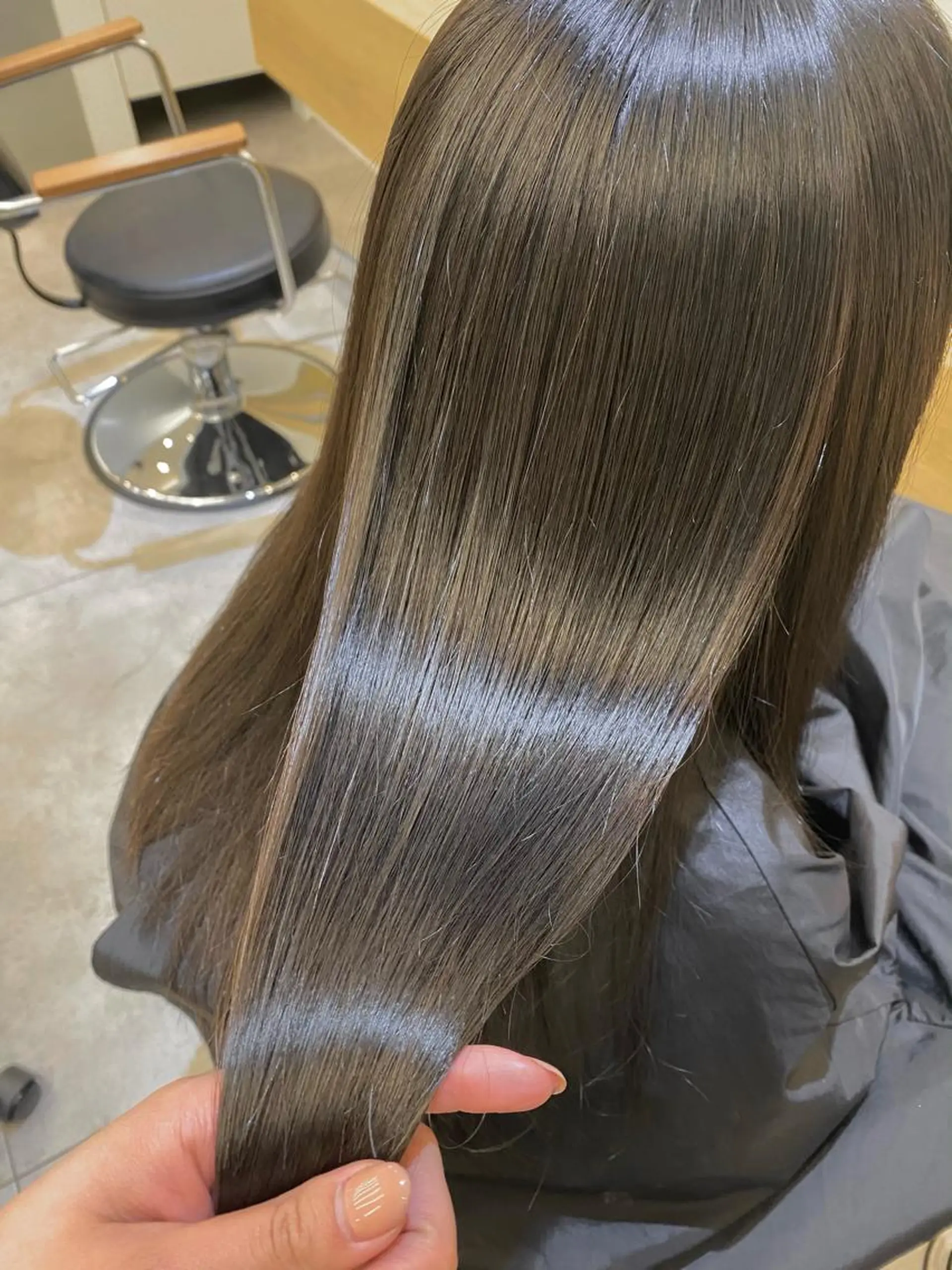 セミロング ヘアカラー ♡可愛い艶髪特化♡ 艶髪先生のヘアスタイル