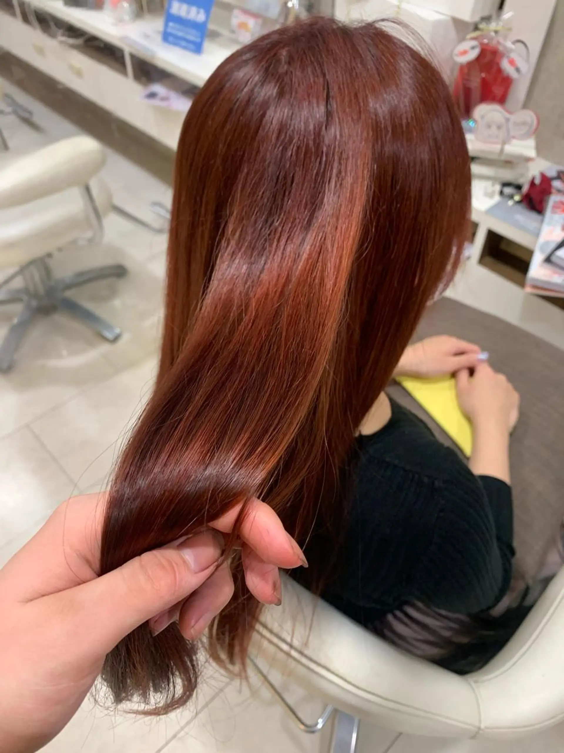 ロング カット ヘアカラー トリートメント ヘアメイクWiLL東三国店所属・椿 さやかのヘアスタイル