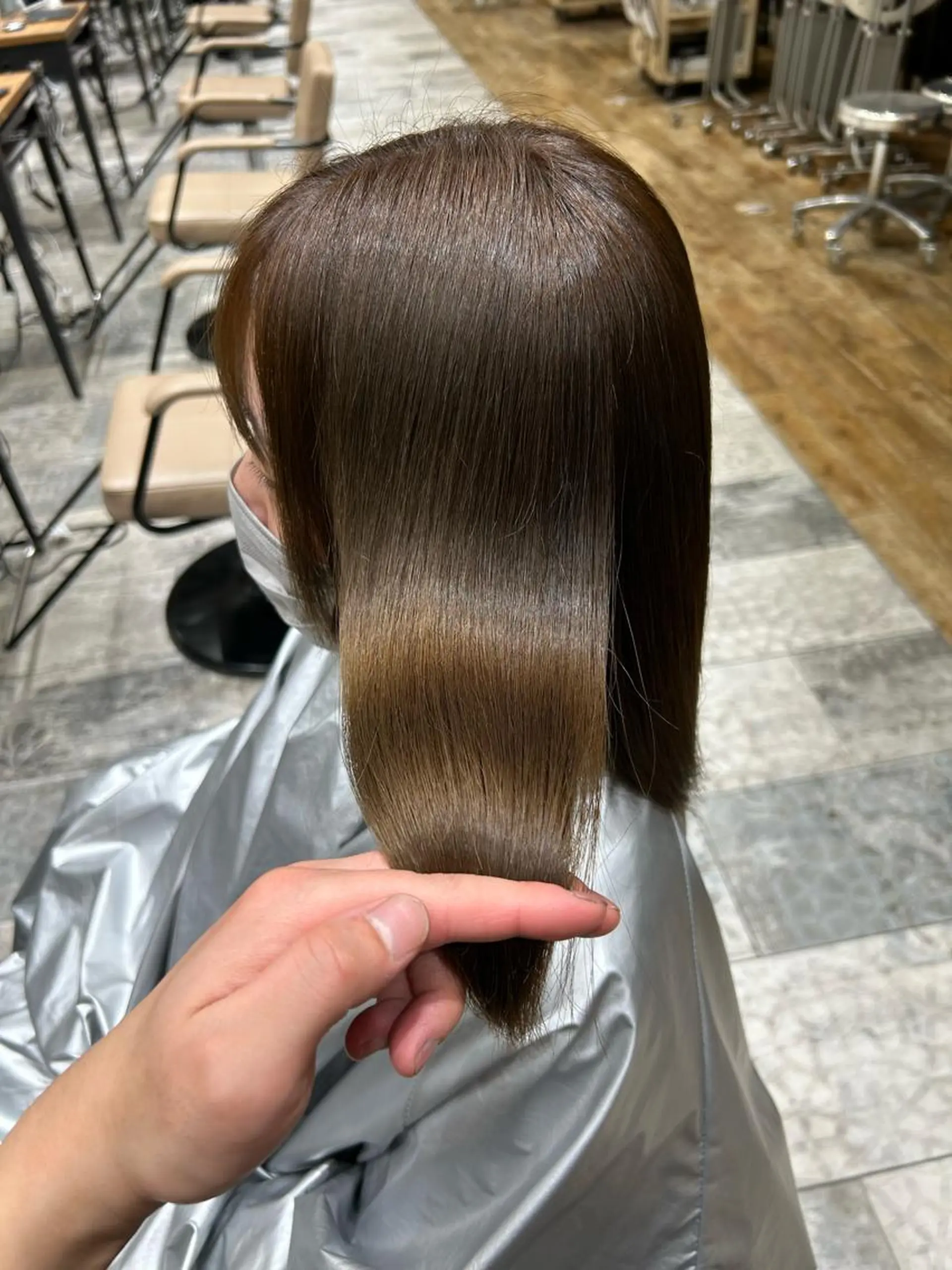 ミディアム カラー パーマ ブリーチ ケアブリーチ ダブルカラー イヤリングカラー ハイライトカラー カット ヘアカラー 縮毛矯正 トリートメント 新宿✨顔周りカット 韓国ヘア/坂本亜裟海のヘアスタイル