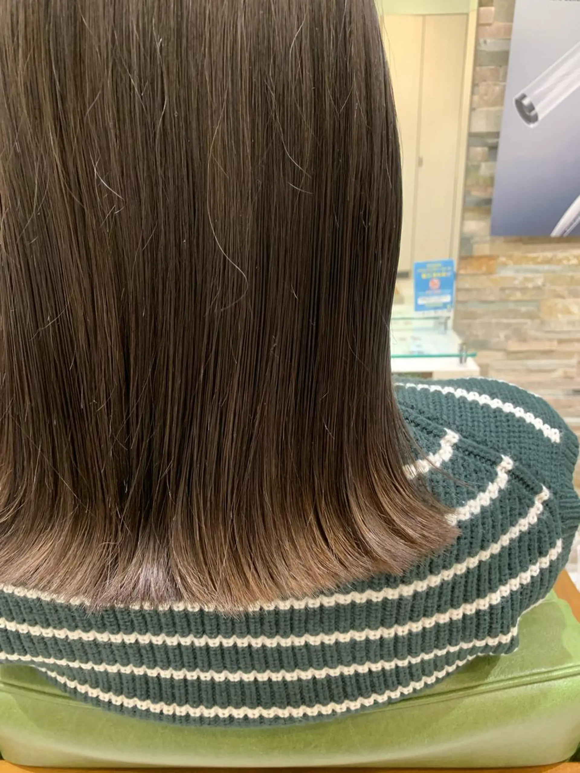 ミディアム カラー グレージュ シルバー 高橋友里亜 /フリーランスのヘアスタイル