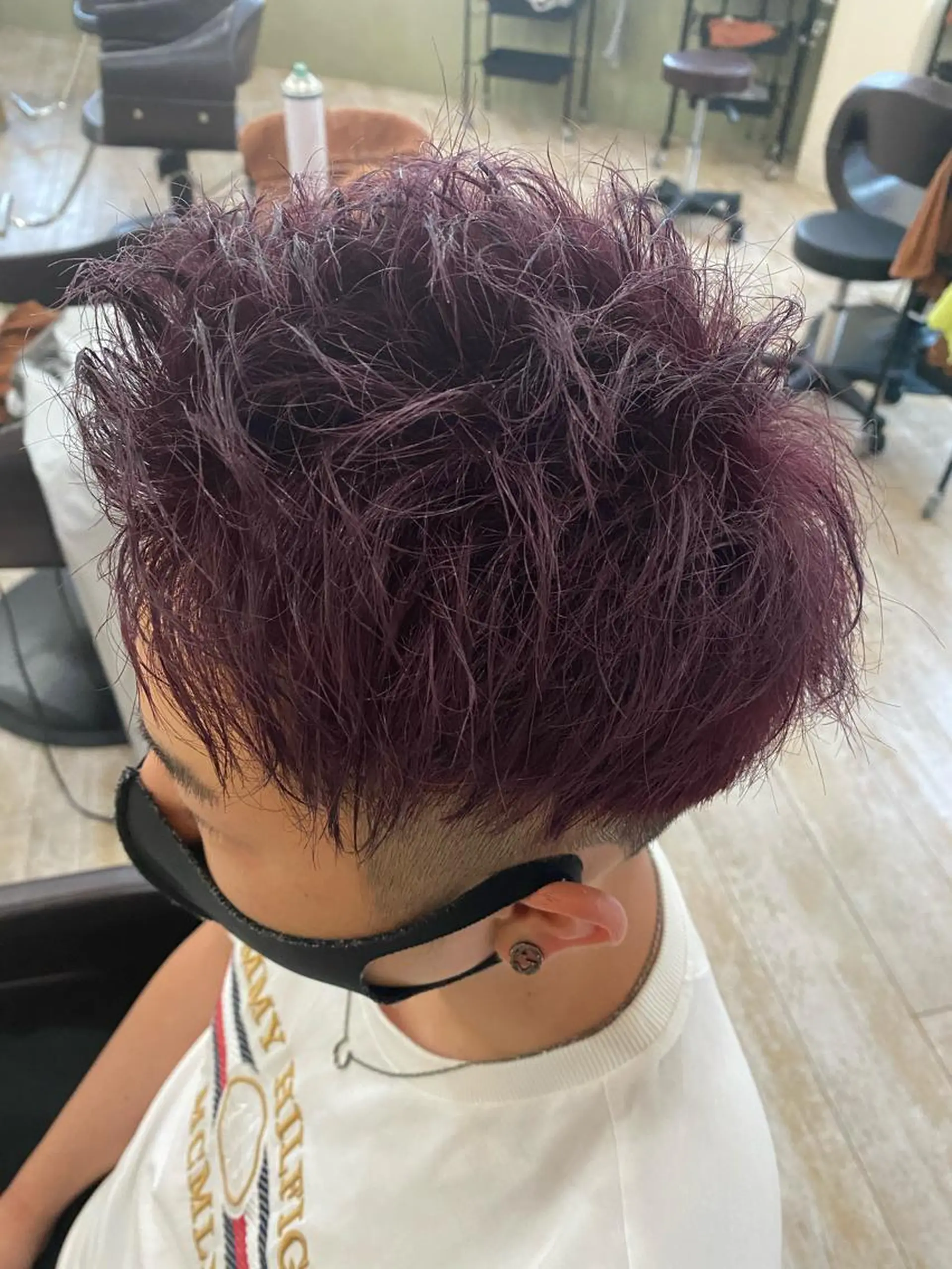 カラー メンズ ピンクカラー バイオレットカラー ヘアカラー トリートメント Cuore 清尾 浩昭のヘアスタイル