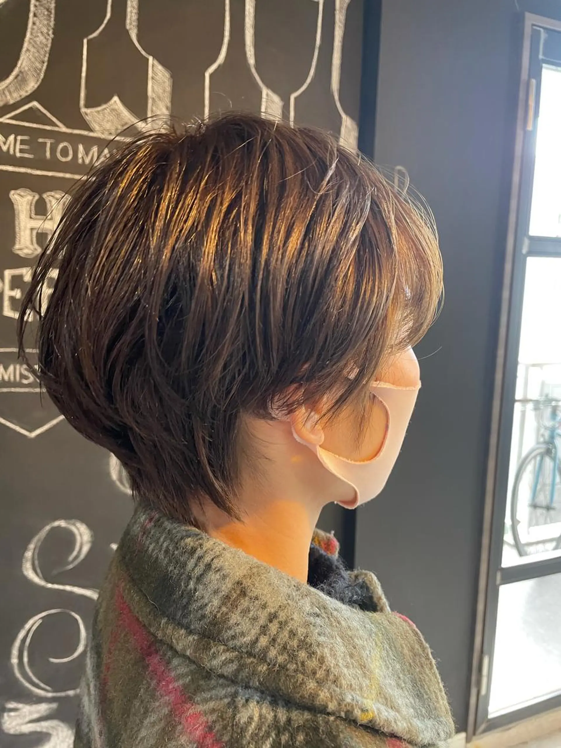 ショート カラー ヘアカラー 中根 亜莉紗のヘアスタイル