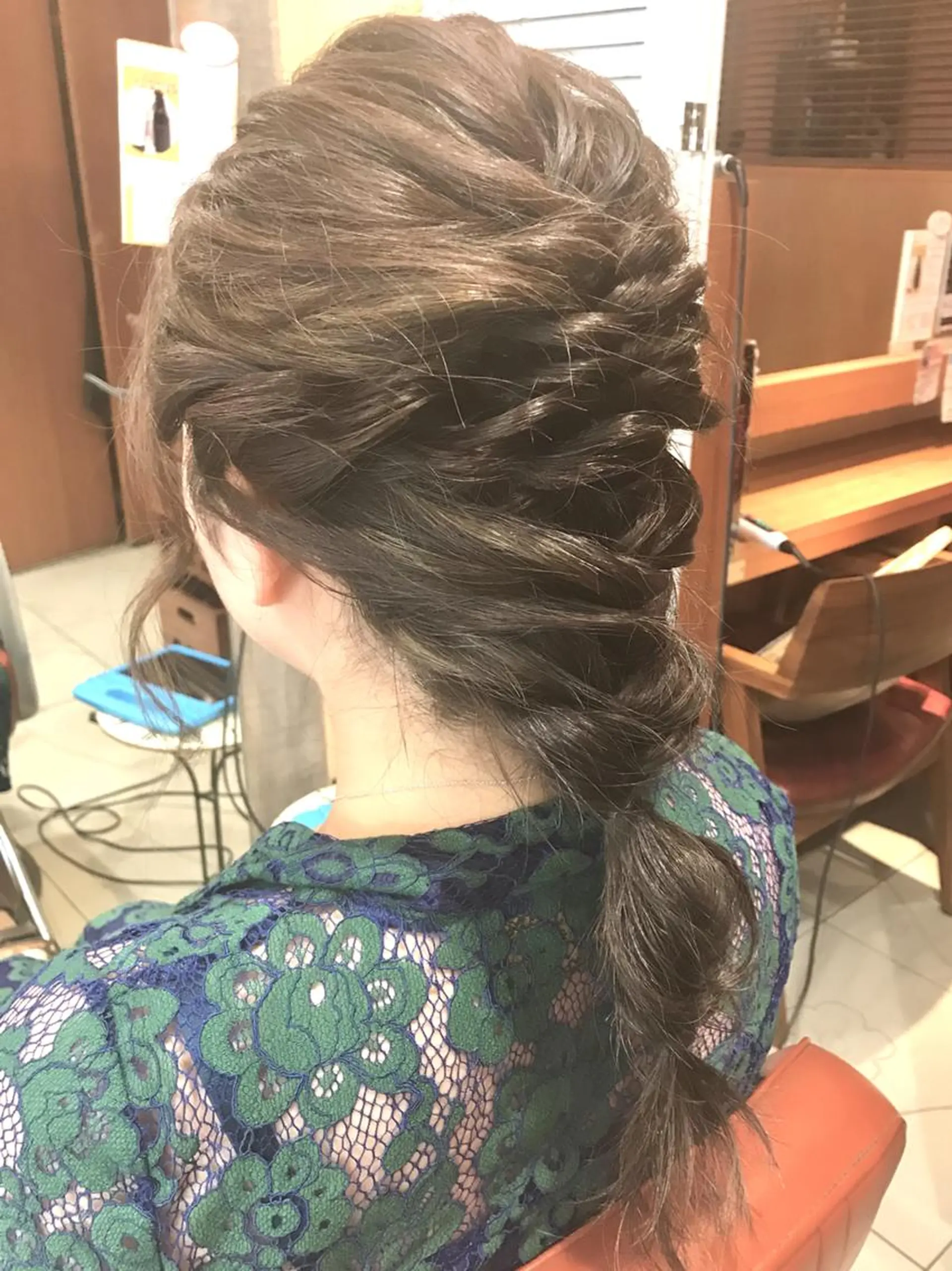 ミディアム カラー パーマ ヘアアレンジ 結婚式・ブライダル ミディアムパーマ ボブ くせ毛 外国人風カラー 増子 幹樹のヘアスタイル