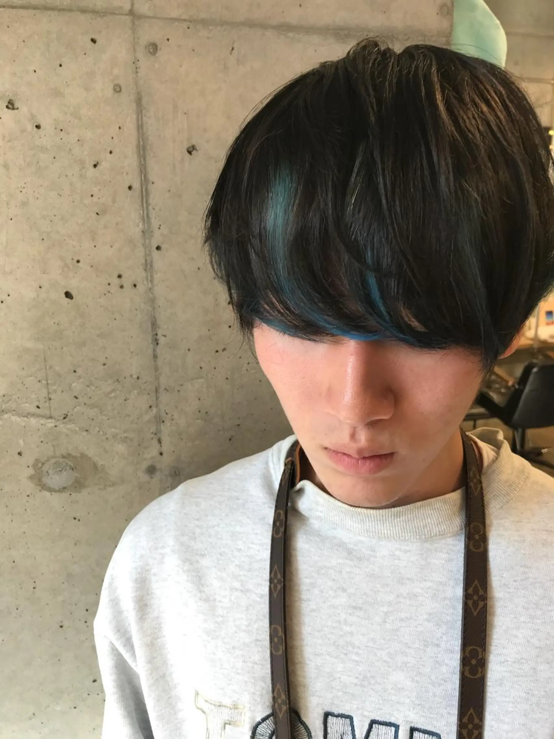 ショート カラー メンズ メンズメッシュ ブルーカラー メッシュ 竹嶌 健吾のヘアスタイル