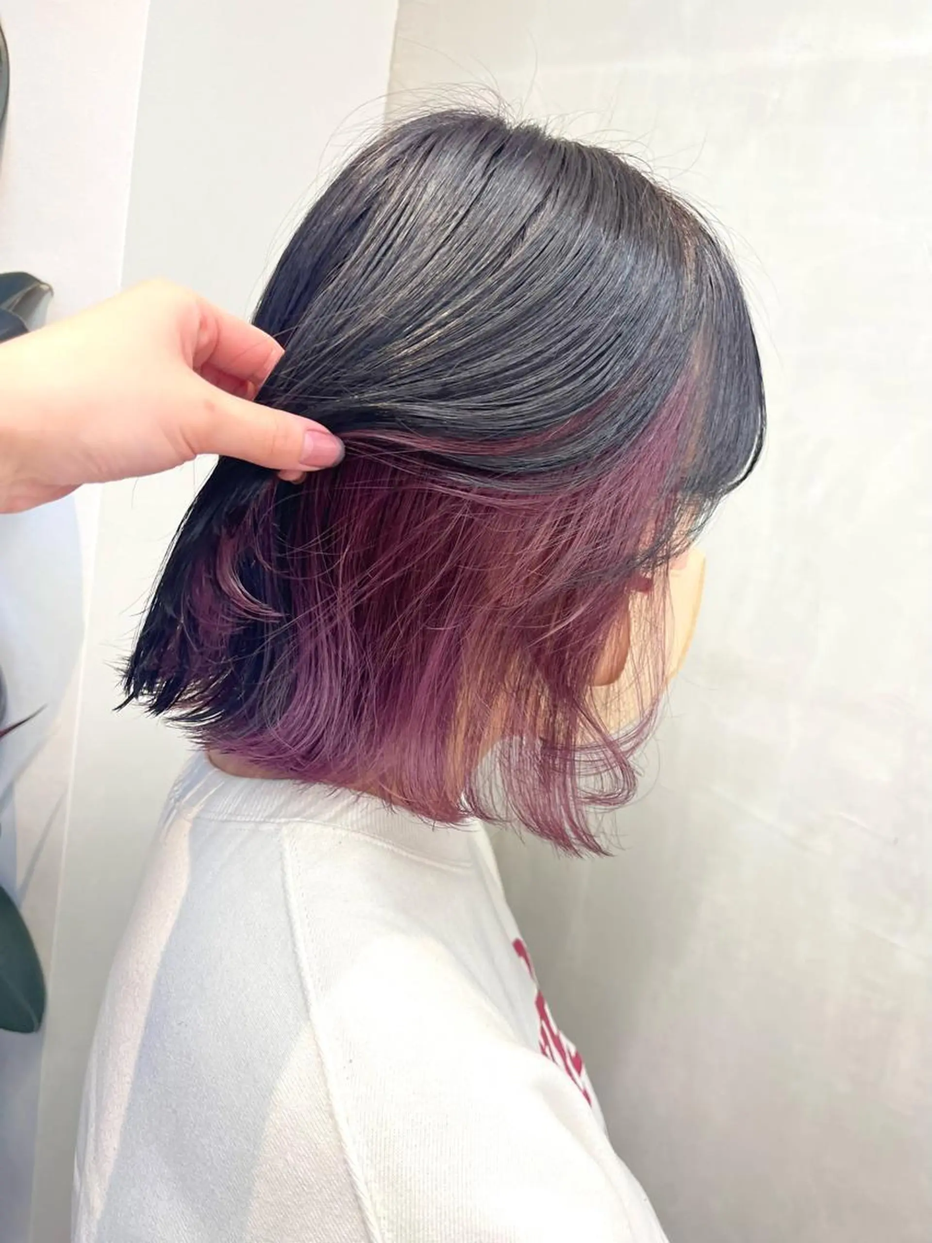 ミディアム カラー 黒髪 ピンクカラー charer eye salon所属・マブチ キサラのマツエク・マツパデザイン