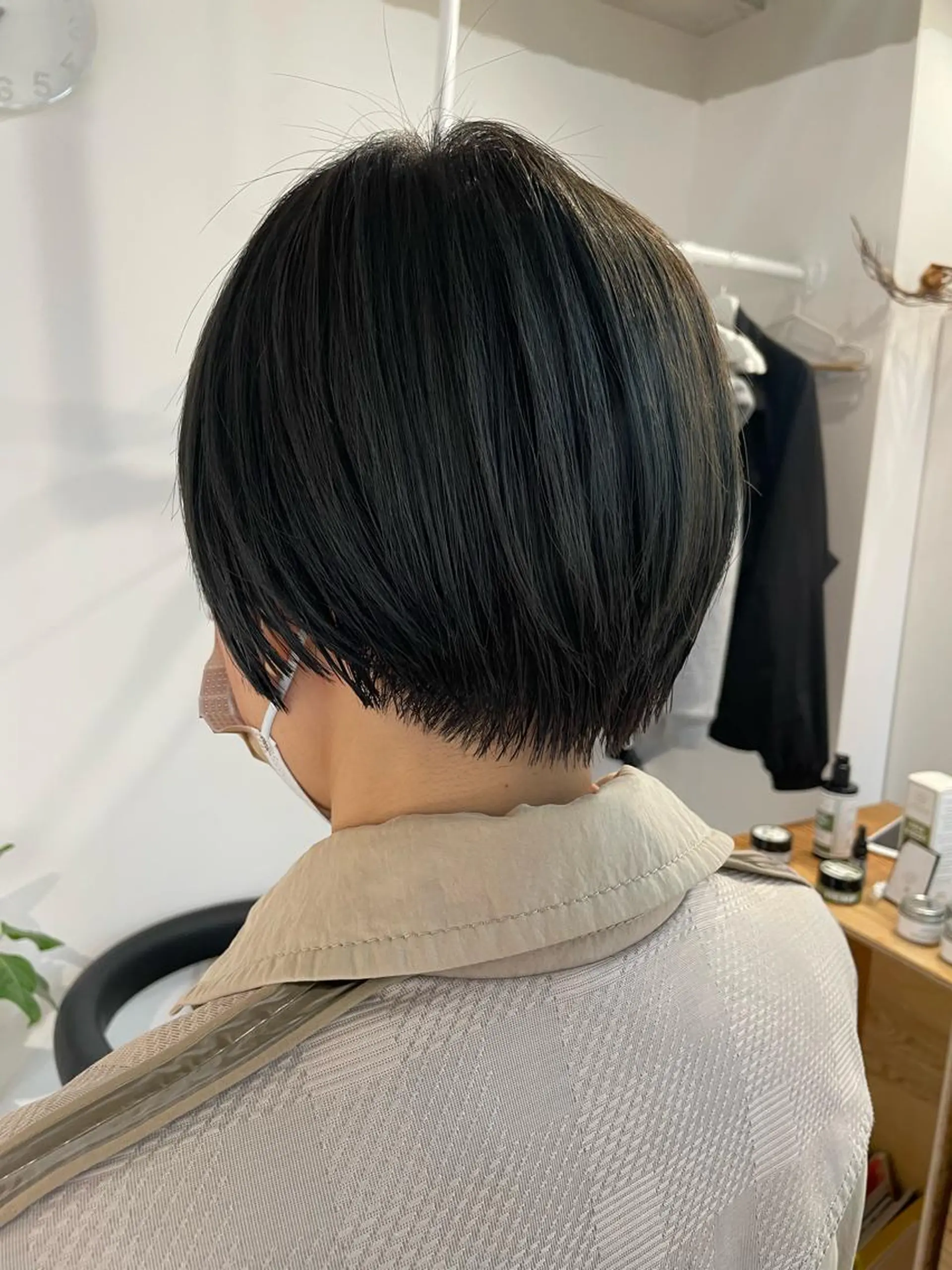 ショート カラー ハンサムショート オリーブカラー ショートヘア fit/ madokaのヘアスタイル