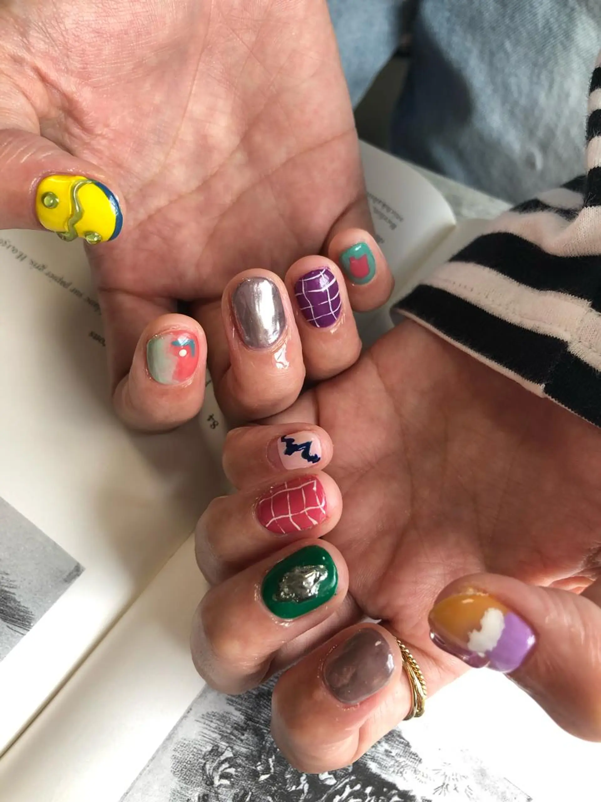 ネイル 黒葛原 めぐみのネイルデザイン