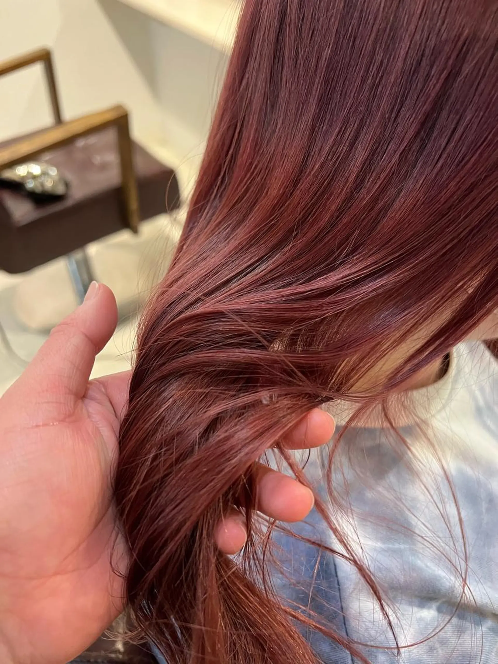 ロング カラー ブリーチ ピンクカラー レッドカラー バイオレットカラー ヘアカラー トリートメント 🤍中野 レオ🤍のヘアスタイル