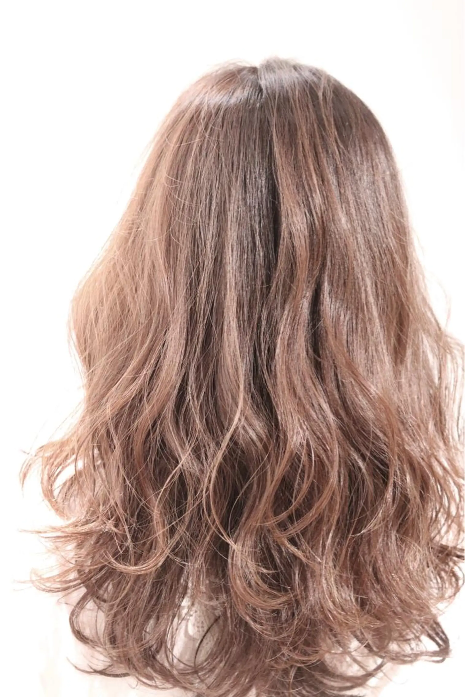 セミロング カラー ベージュカラー ハイライトカラー ハイライト DUMBO所属・【完全マンツー 恵比寿】佐藤 翔のヘアスタイル