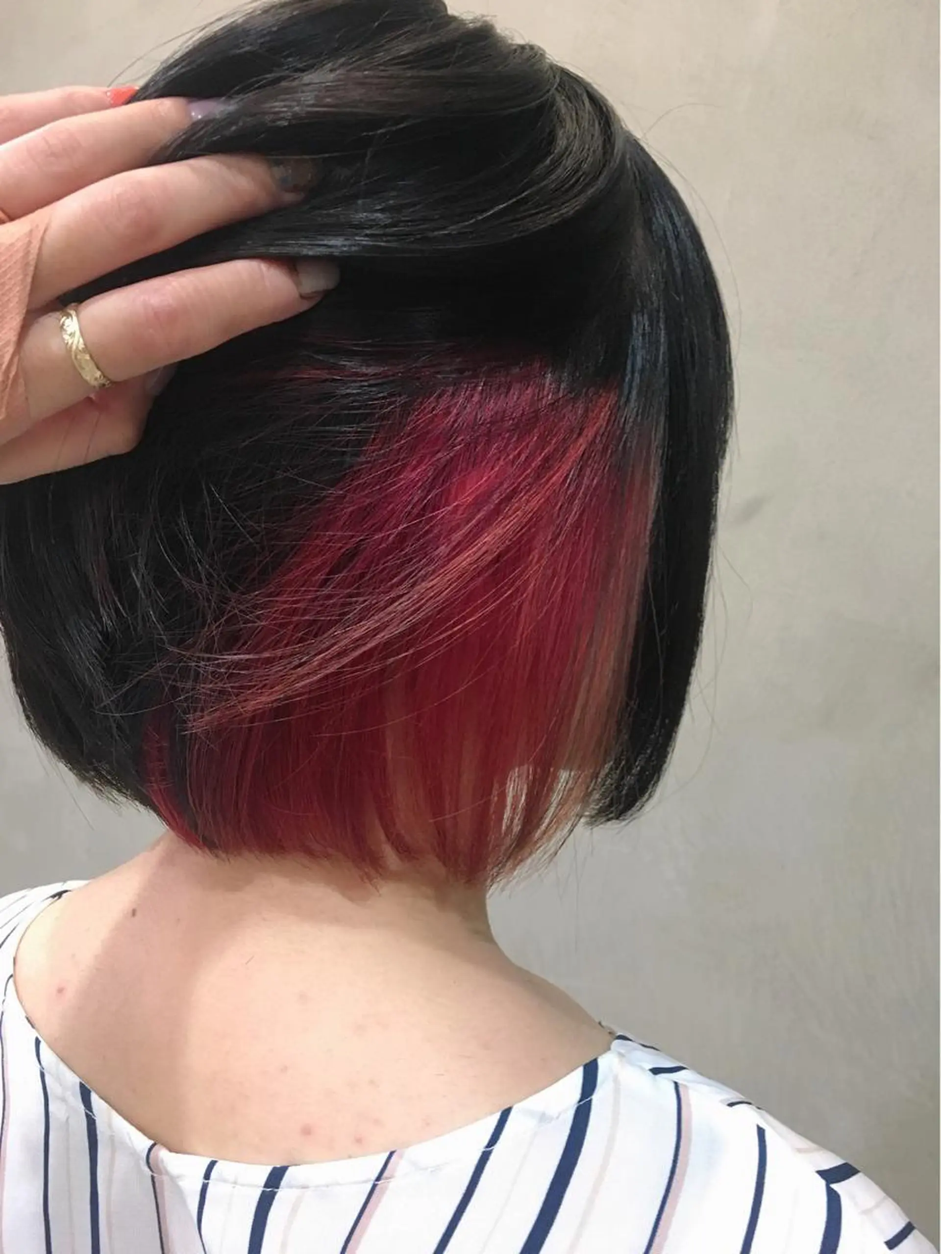 ショート カラー 🩷🍭中津・梅田 エリア🍬💜のヘアスタイル