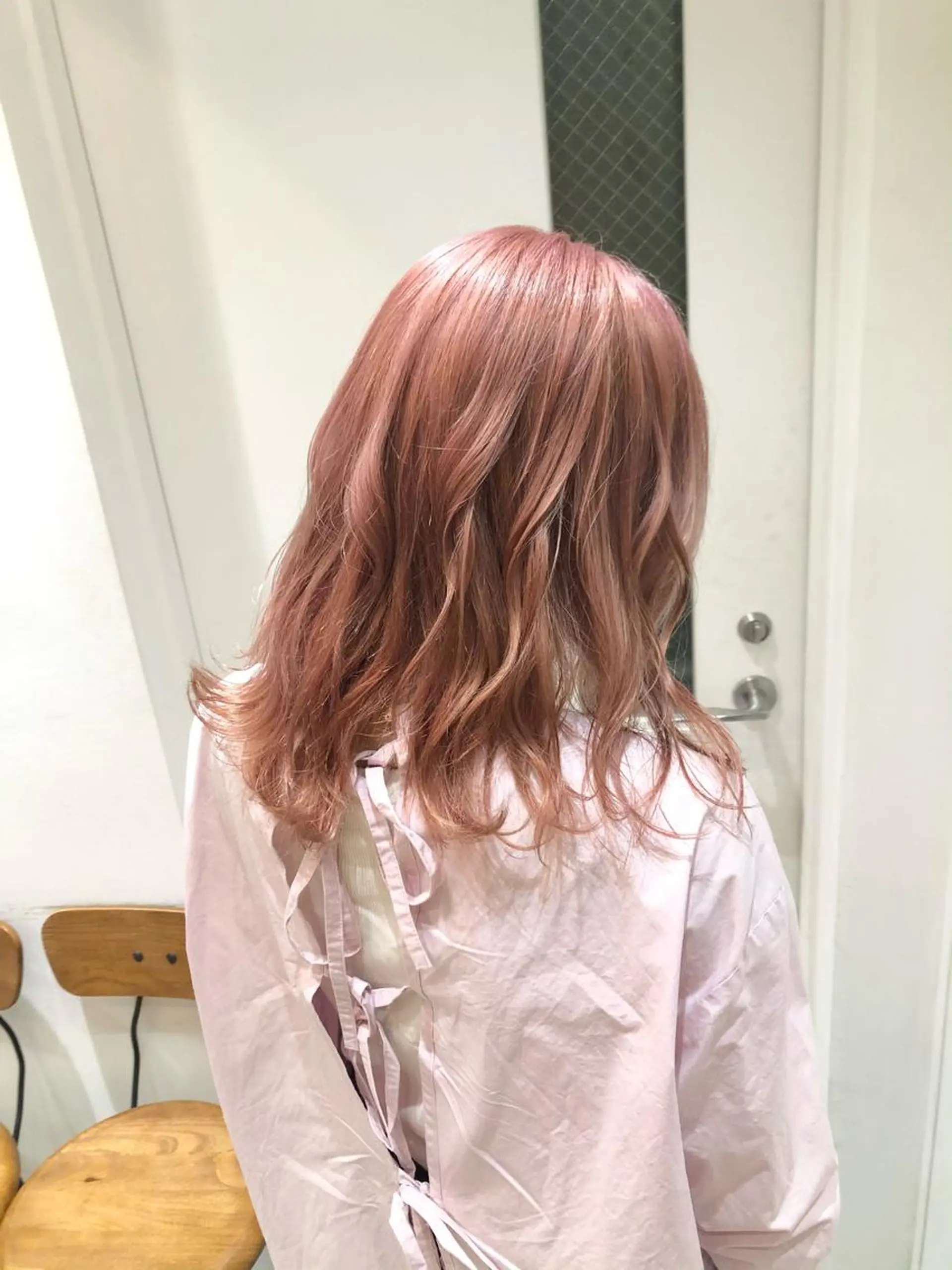 セミロング 🌈外国風ハイライト こうたろうのヘアスタイル