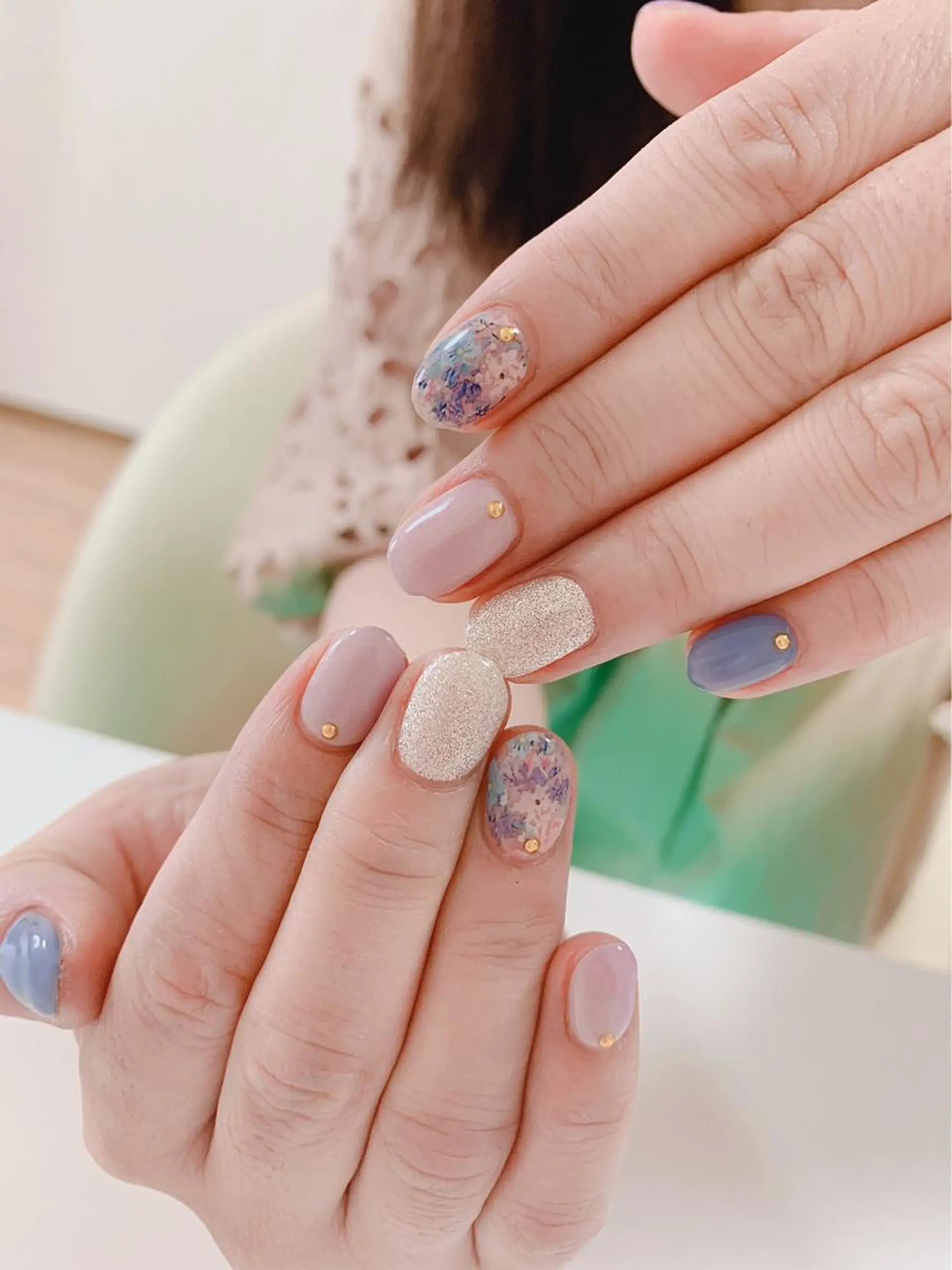 ネイル アートネイル 長さ出し フットネイル グリーン ニュアンスネイル Lily Roseスタッフ一同のマツエク・マツパデザイン