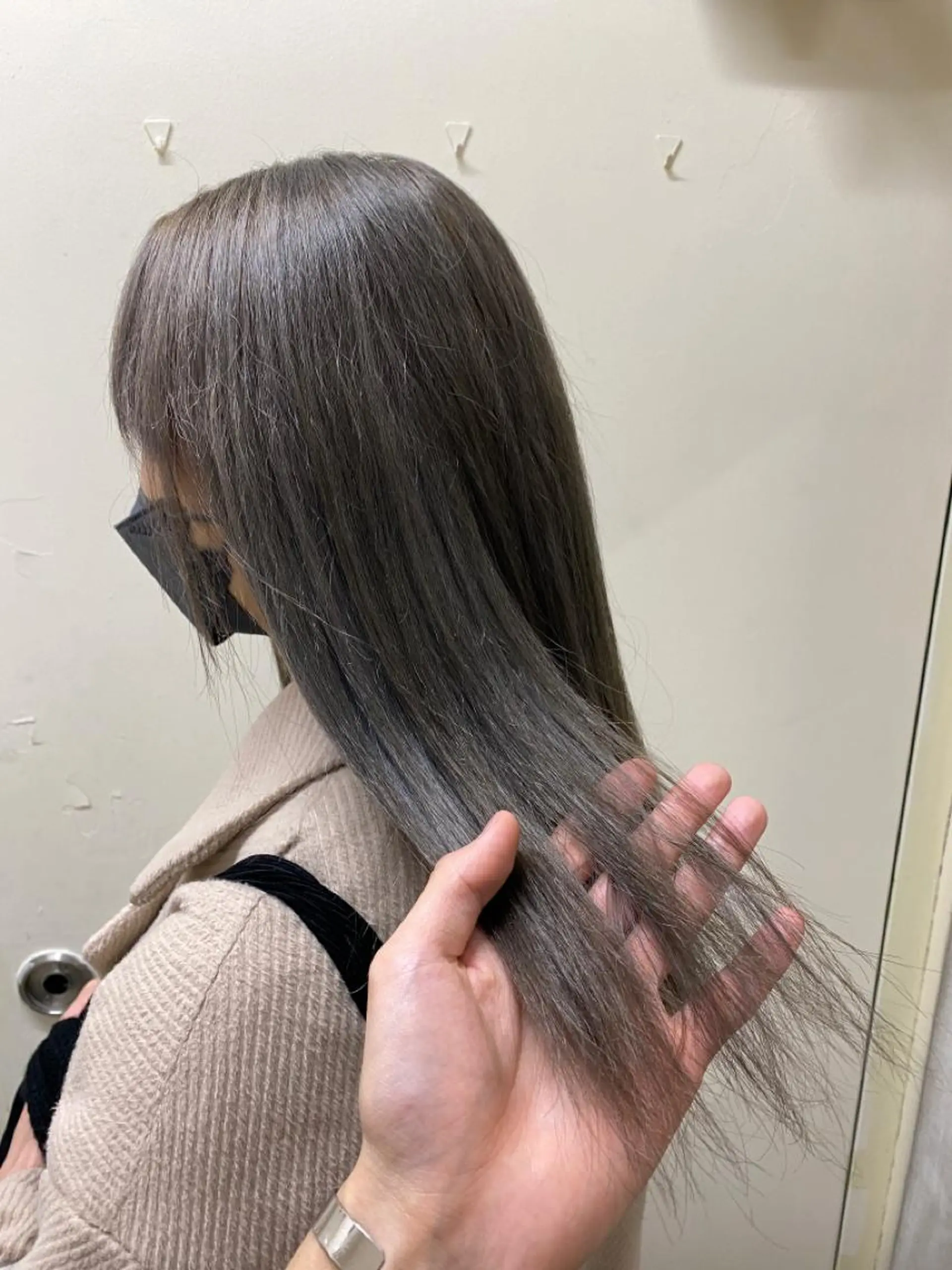 セミロング カラー 美髪改善・ブリーチ tadasuke⭐️のヘアスタイル