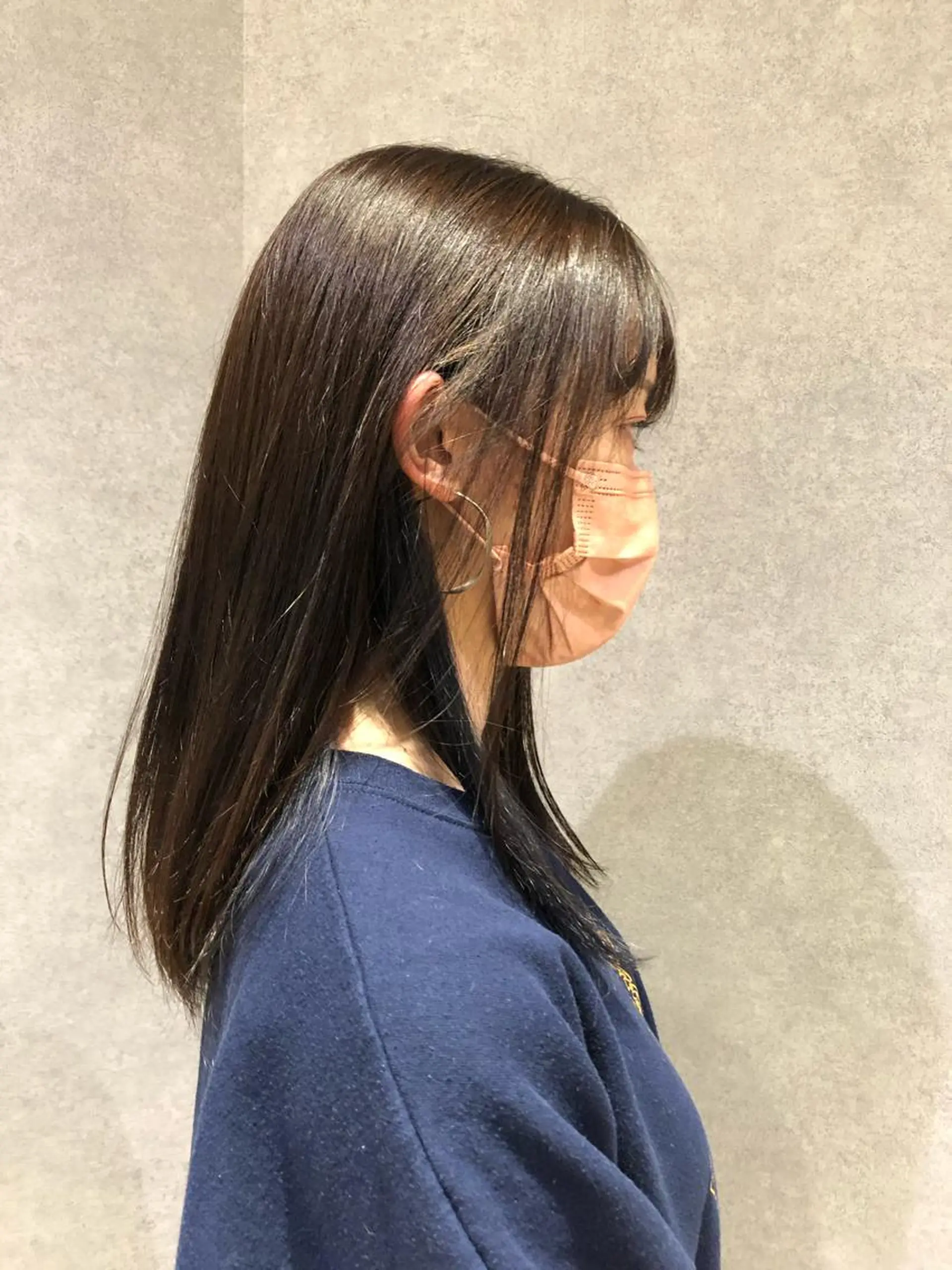 ミディアム 切りっぱなしボブ/ 蒲生四丁目/伊藤瑠唯のヘアスタイル