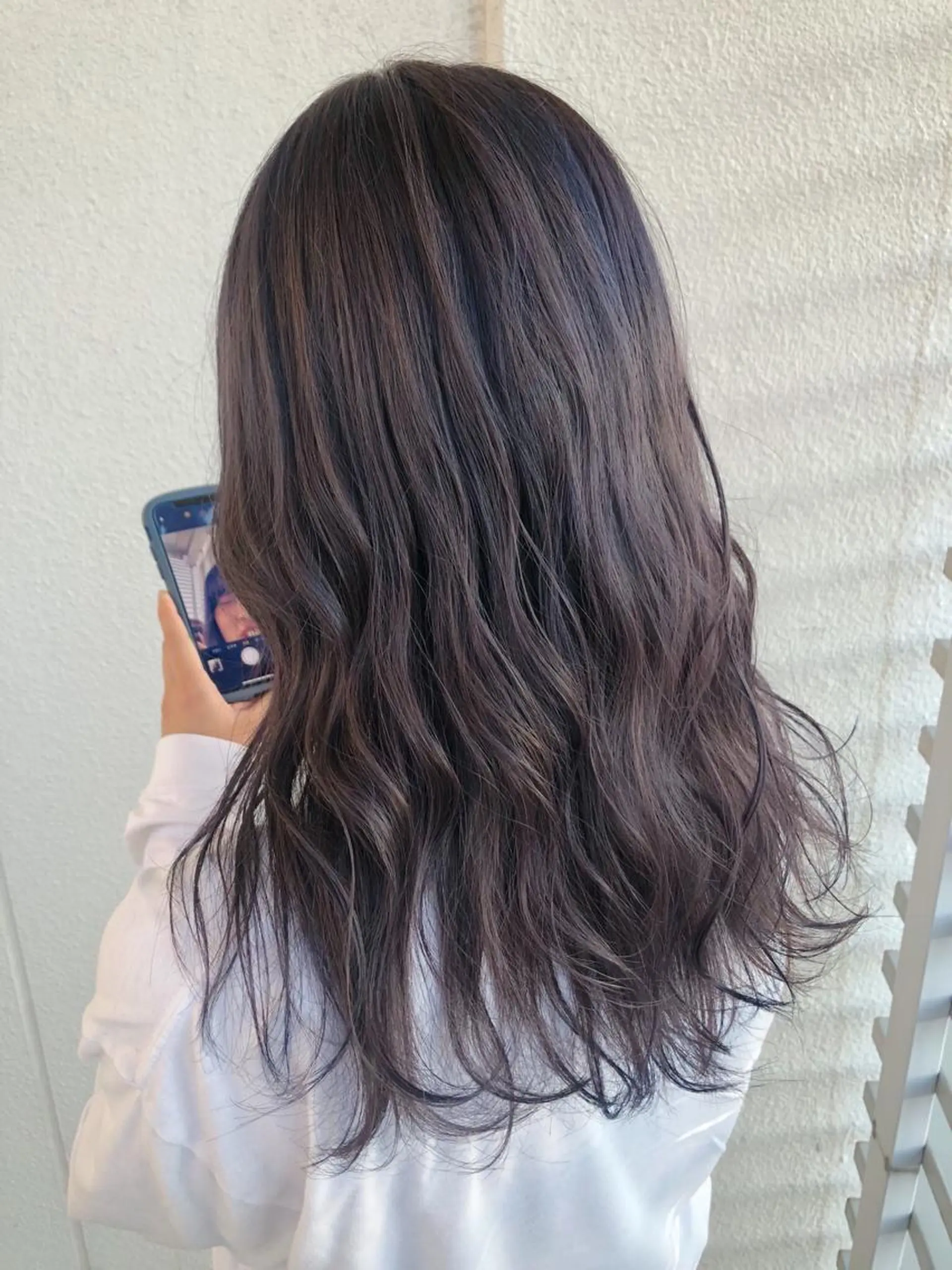 ロング カラー 韓国ヘア顔周りカット 艶髪ベージュtamaのヘアスタイル