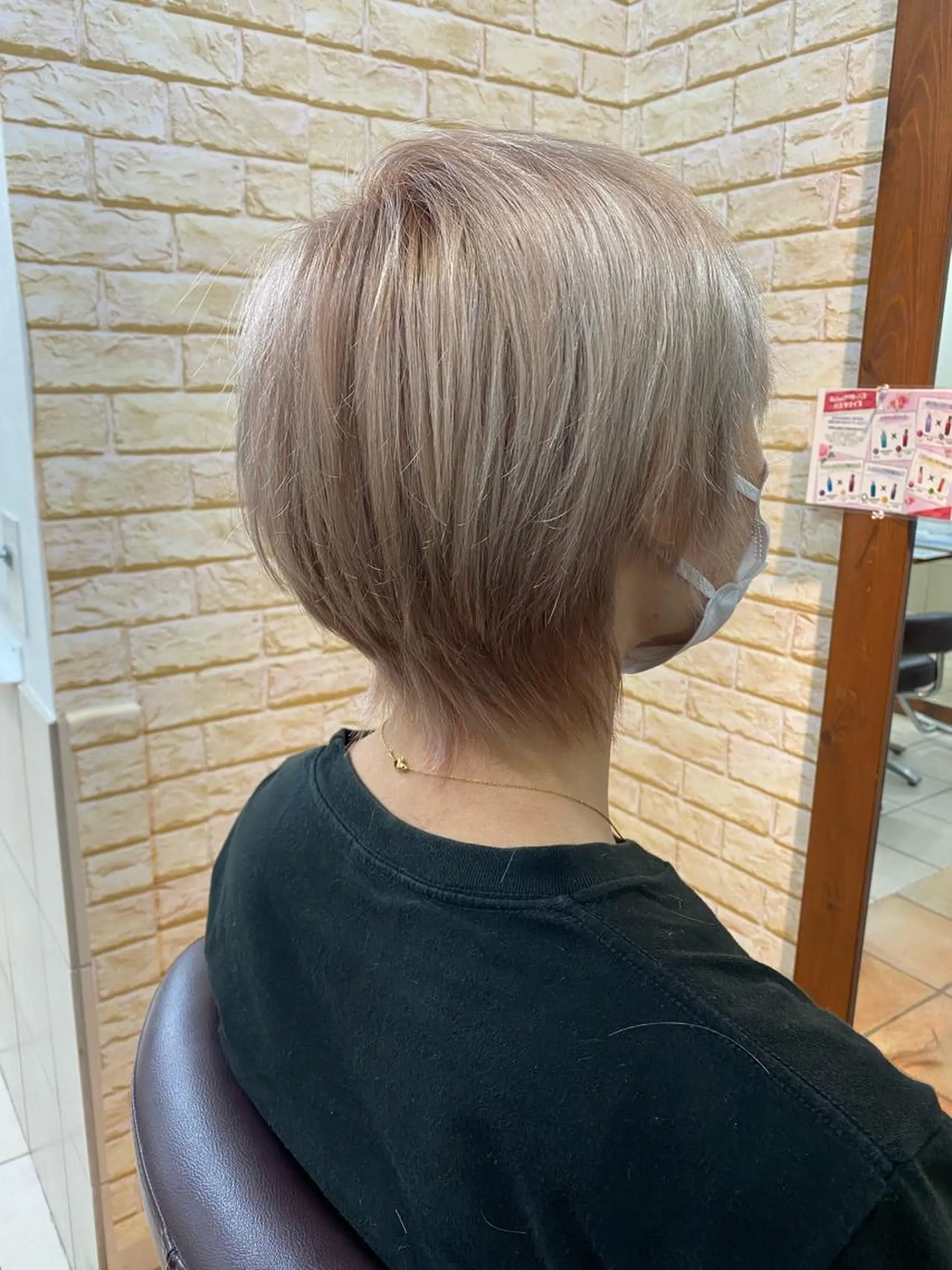 ショート カラー ウルフカット ベリショディレクター 小野 健太郎のヘアスタイル