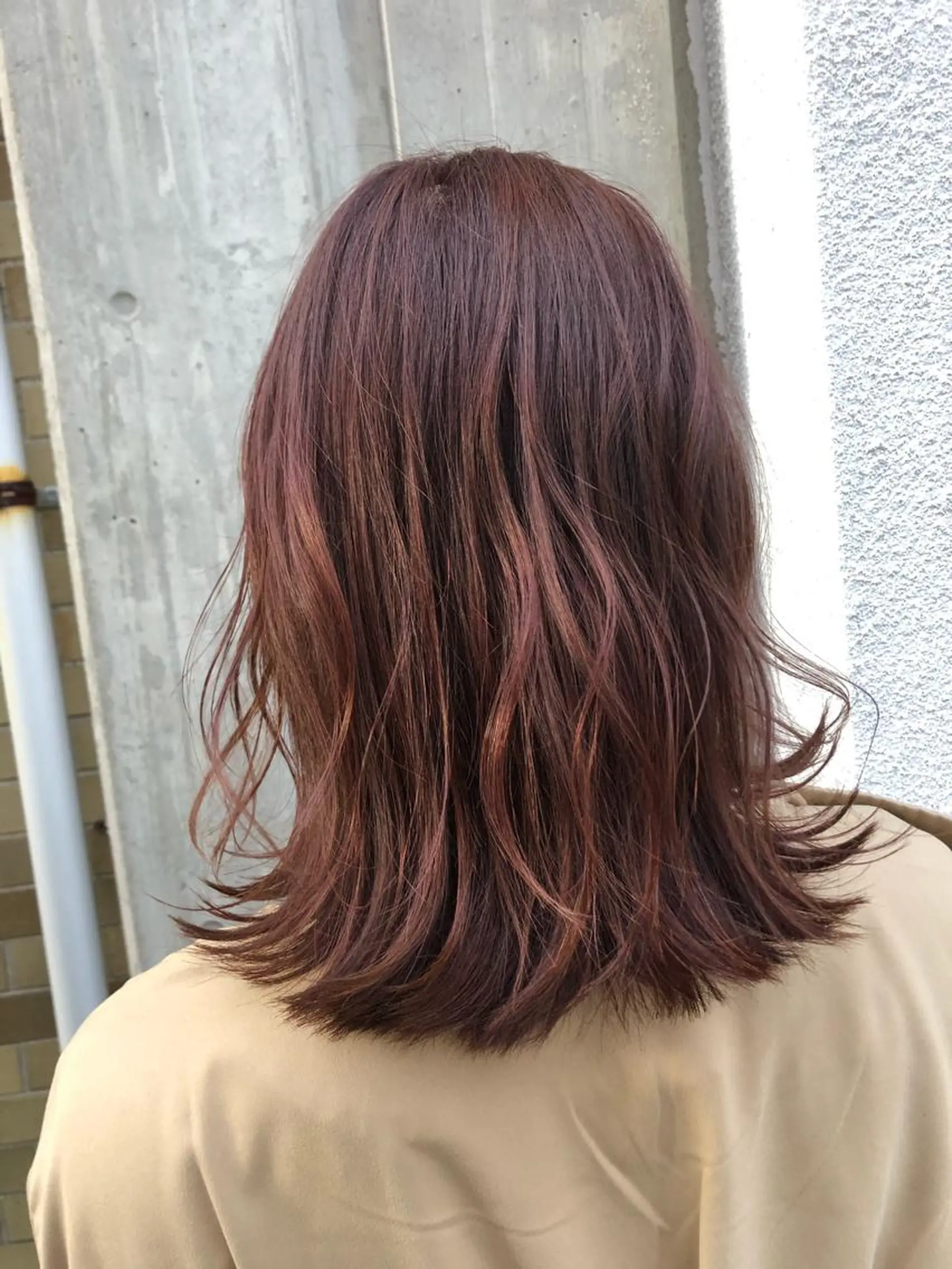 ミディアム カラー ブラウンカラー ピンクカラー ピンクブラウン 永井 悠大のヘアスタイル