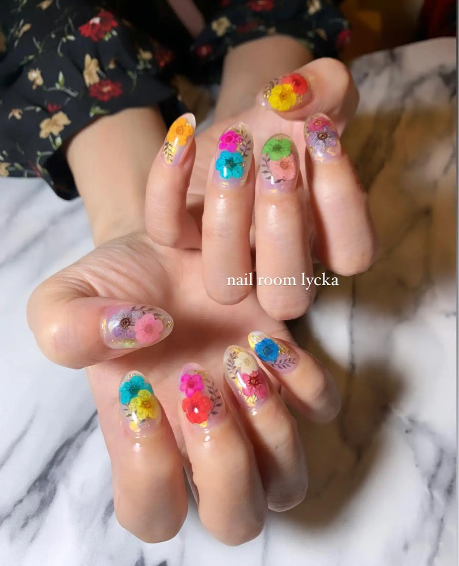 ネイル ﾈｲﾙﾙｰﾑﾘｯｶ 𝐦𝐚𝐲𝐮のネイルデザイン