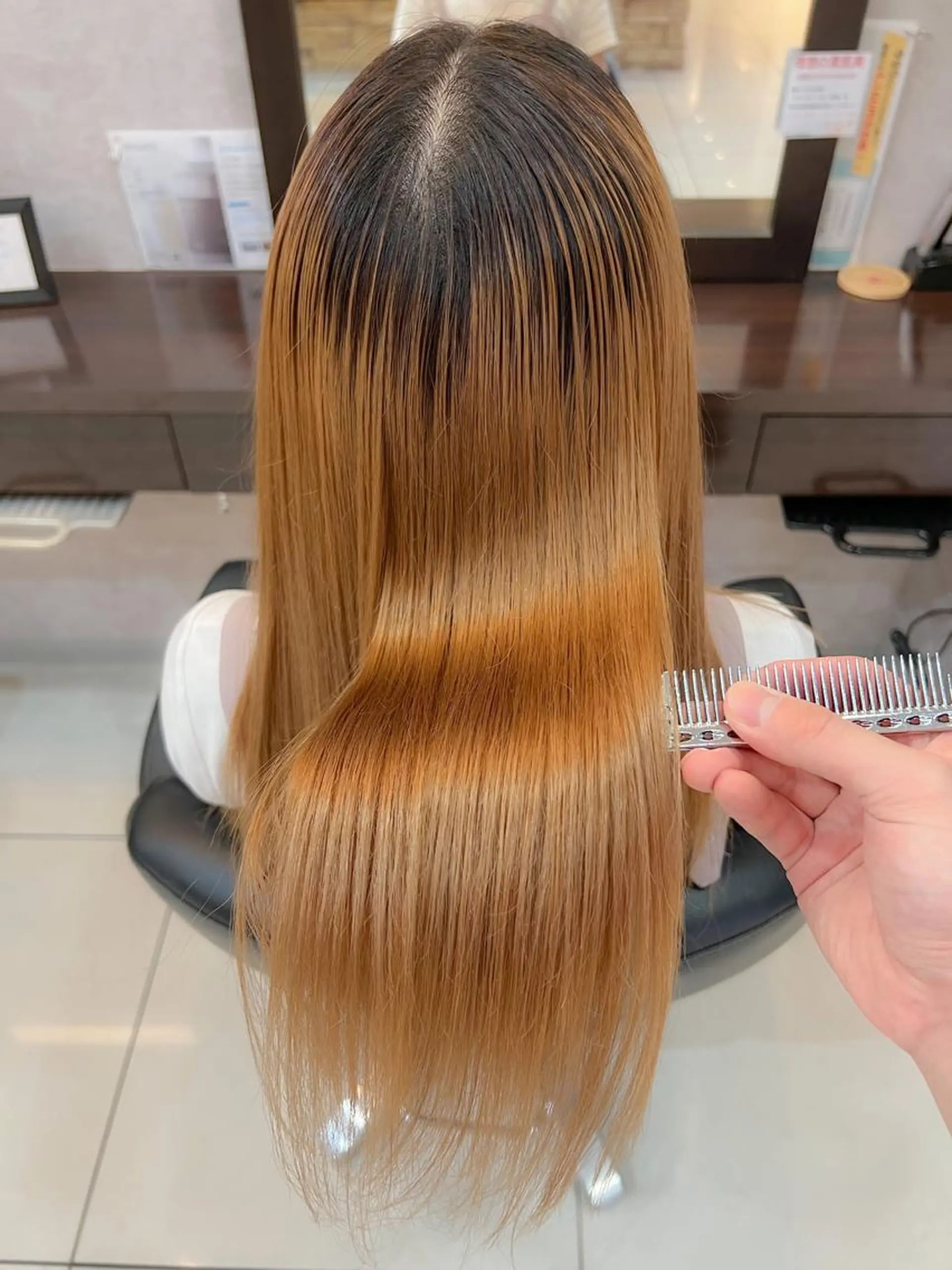 ロング 福岡縮毛矯正✨️ ストレート 向井和輝のヘアスタイル