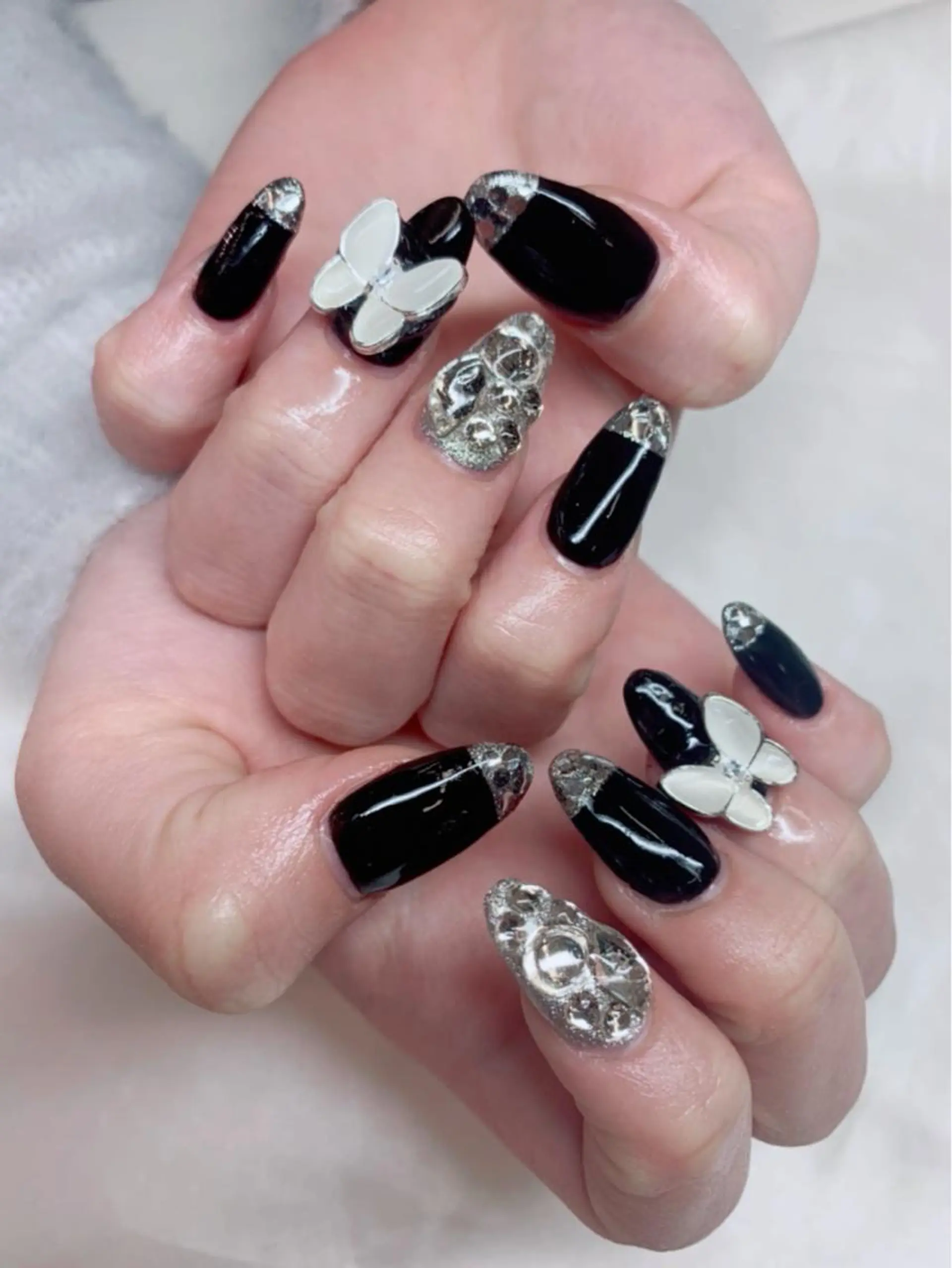 ネイル ジェルネイル キラキラネイル ハンドネイル フットネイル T. kayoのネイルデザイン