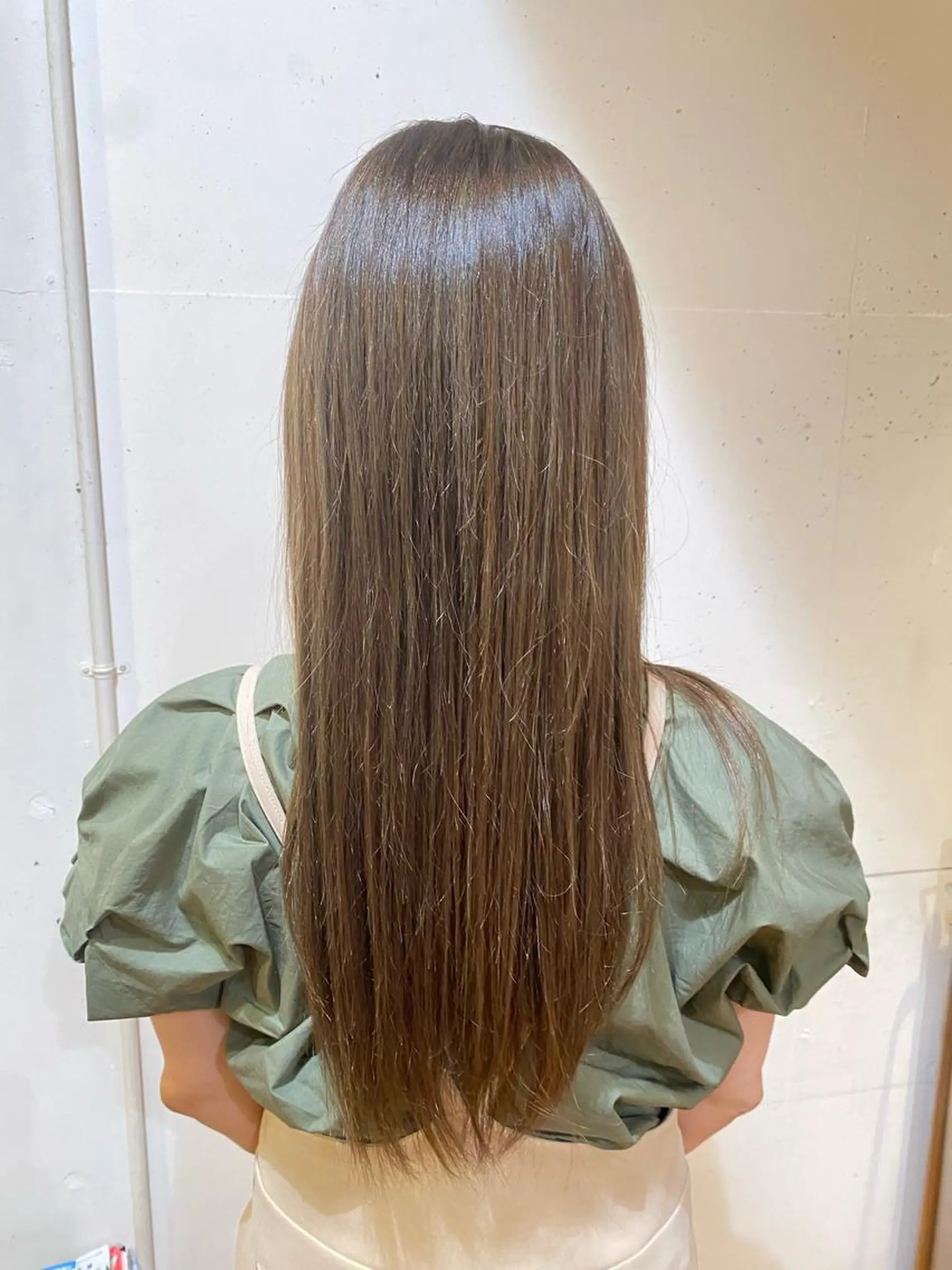 ロング カラー ベージュカラー 透明感カラー オリーブベージュ miyu カットモデル募集中のヘアスタイル