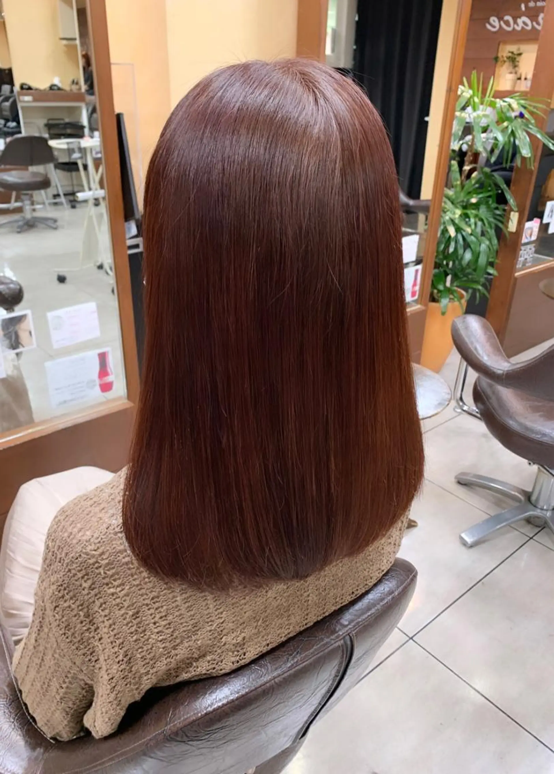 ミディアム 縮毛矯正 ヘアカラー 🫧艶髪カラー🫧 森本くるみのヘアスタイル