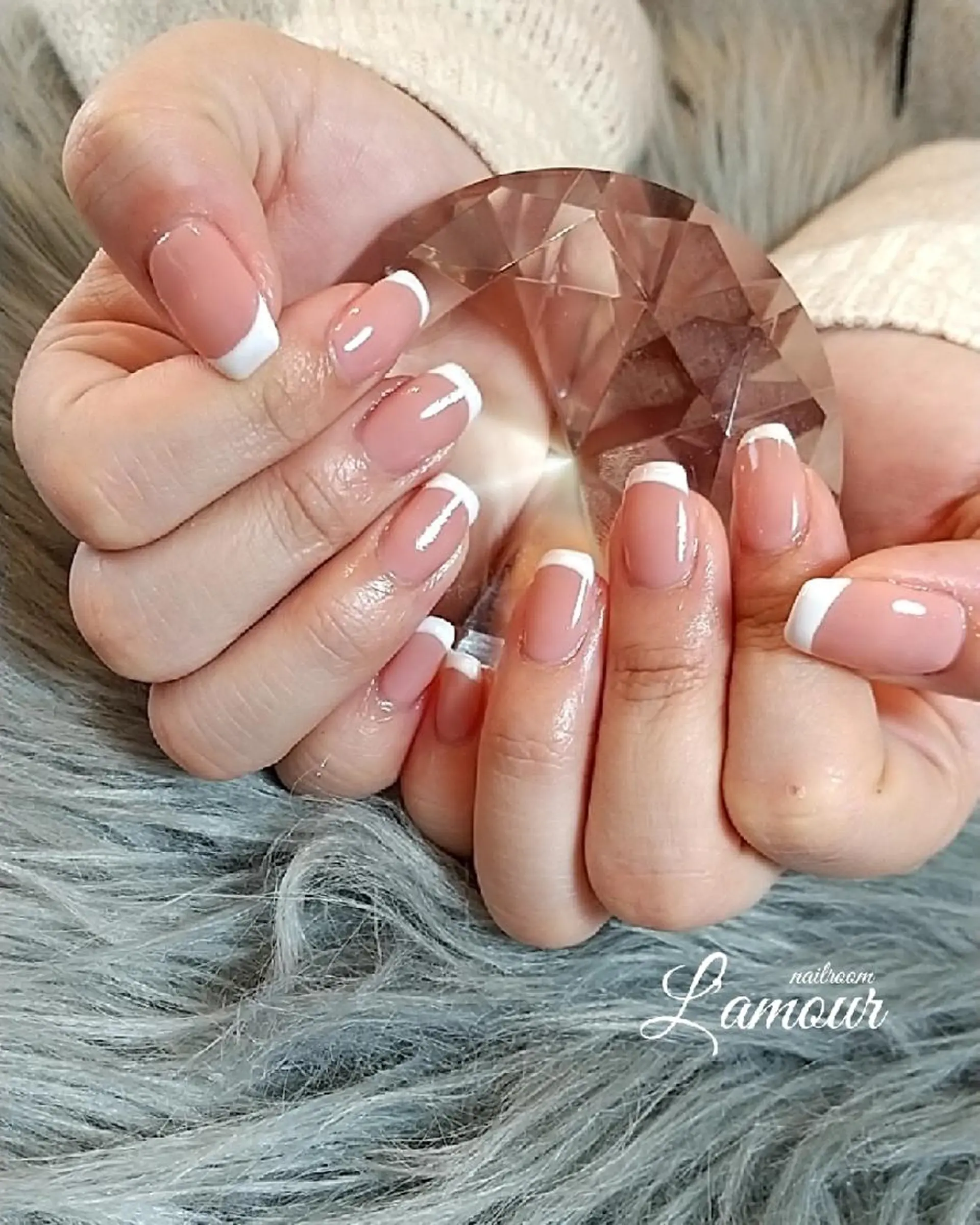 ネイル フレンチネイル スカルプネイル シンプルネイル ハンドネイル L'amour 吹田市のネイルデザイン