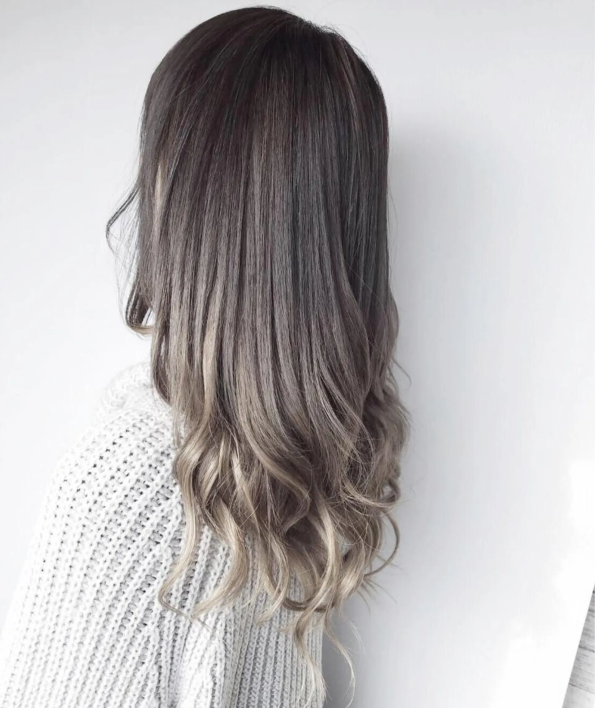 セミロング カラー ヘアアレンジ カット ヘアカラー トリートメント Rlino所属・ﾊｲﾗｲﾄ/ﾚｲﾔｰ ｶｯﾄ/大嶽謙のヘアスタイル