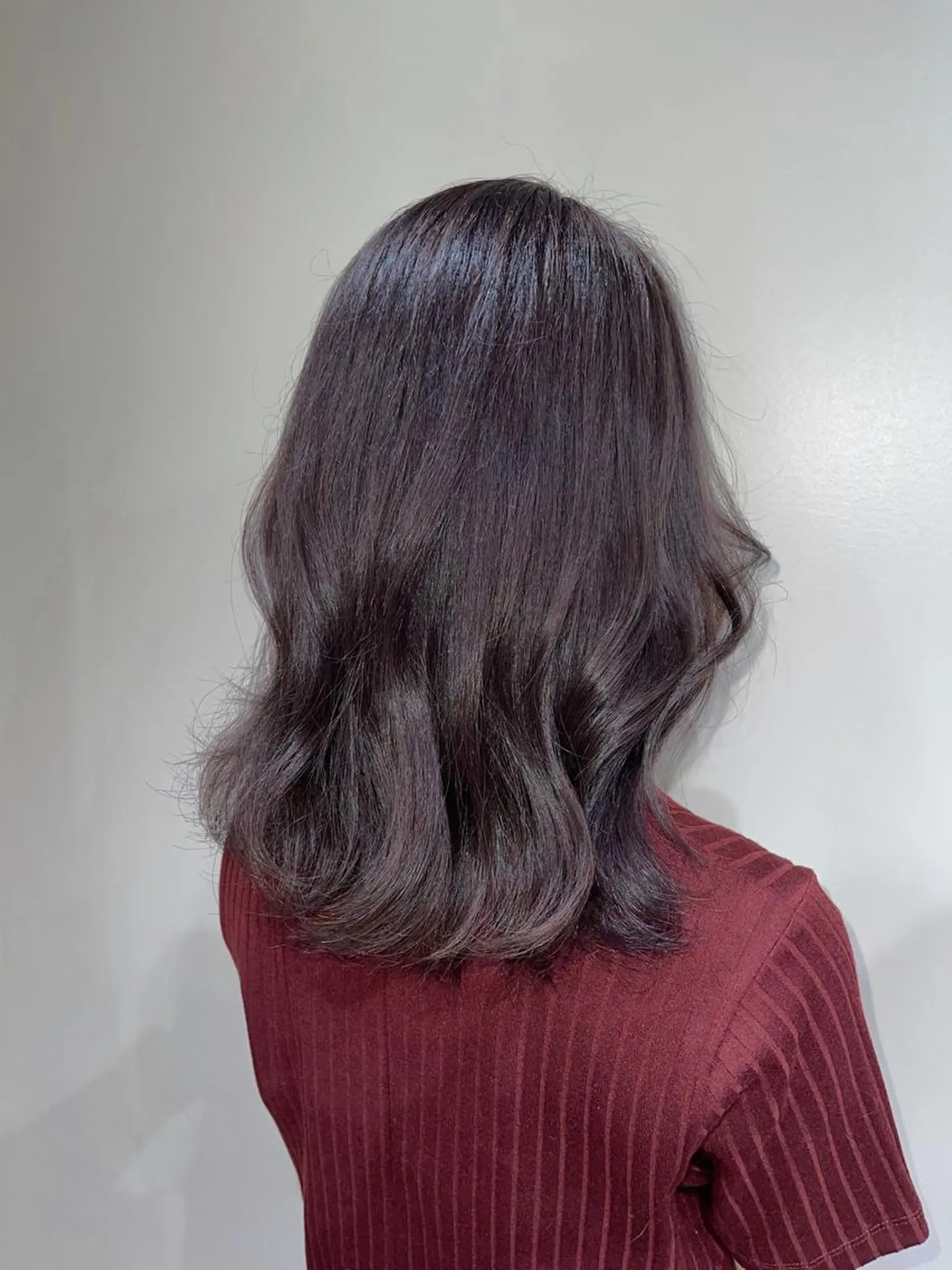 ミディアム カラー ヘアカラー ムラ修正、複雑履歴 治すサロン🤍アミルのヘアスタイル