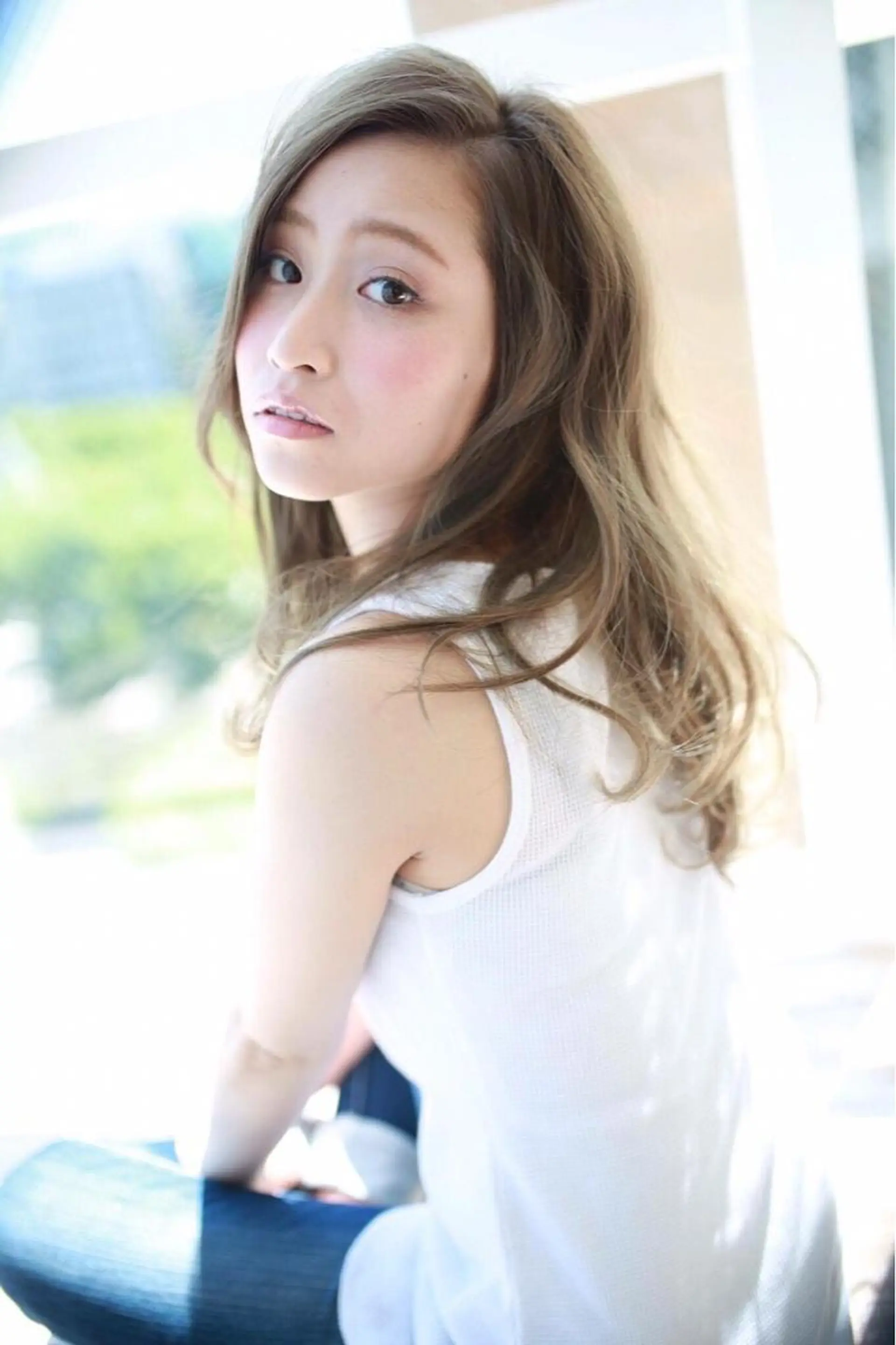 ロング カラー パーマ ヘアカラー ✖️リーアキト LEEAKITO✖️のヘアスタイル