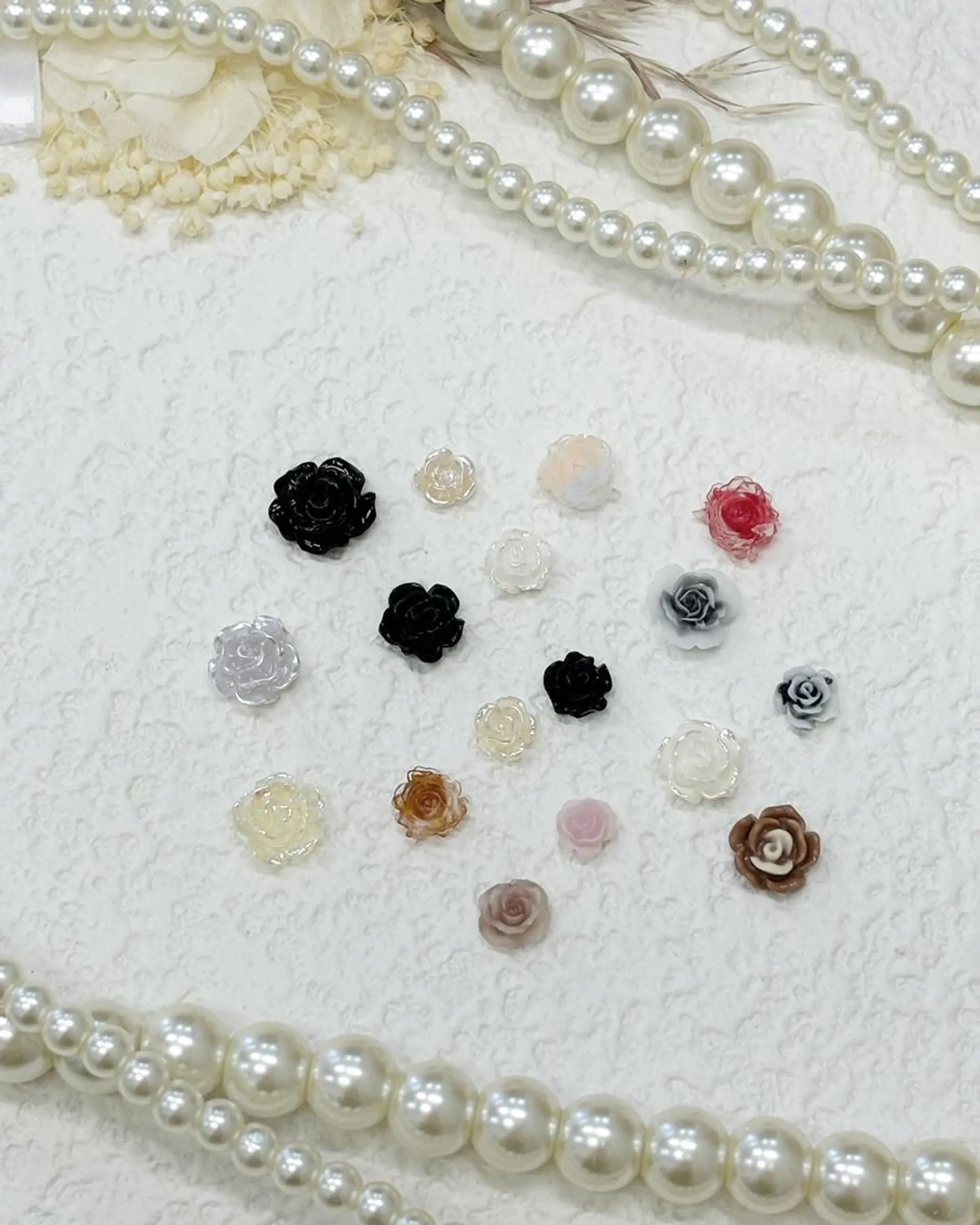 ネイル オーロラネイル チークネイル 長さ出し フットネイル フレンチネイル リラネイル Aikenのネイルデザイン