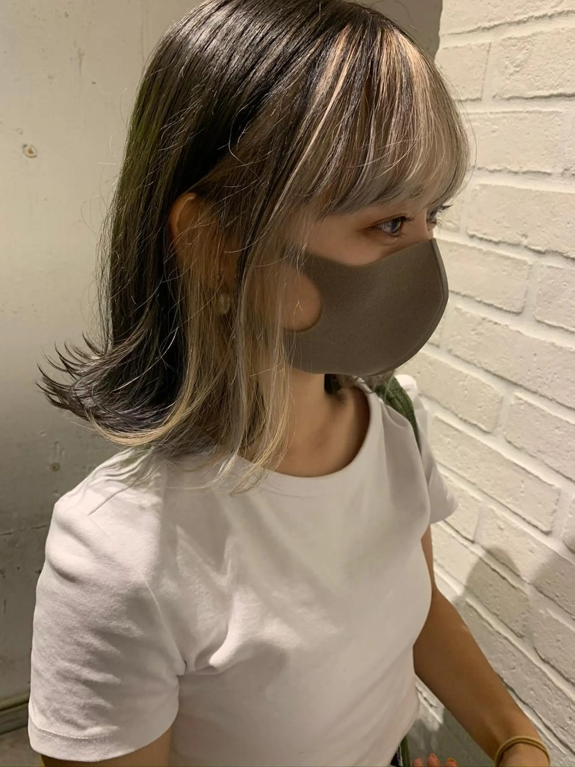 ミディアム カラー ベージュカラー インナーカラー ミルクティーベージュ Fuuu《フゥ》所属・シノザキ シンゴのヘアスタイル