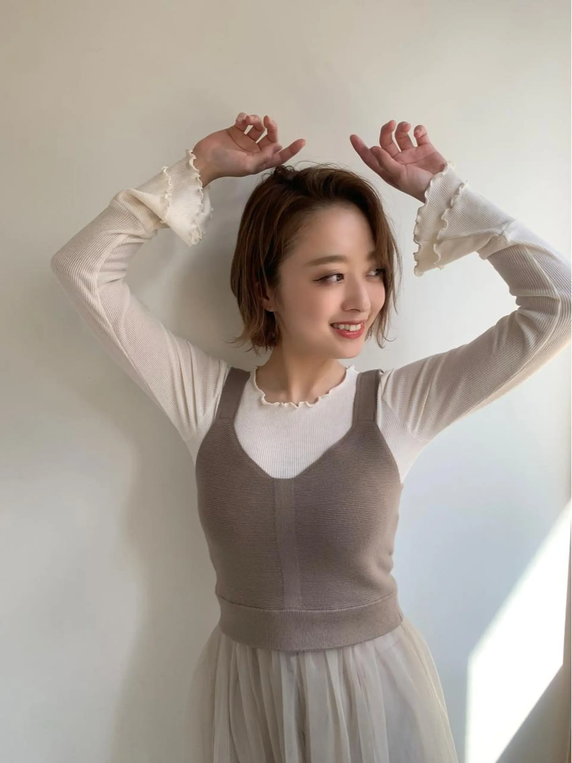 ショート カラー ヘアアレンジ ショートボブ ボブ ショートヘア 外ハネヘア 🌿‬ ܸAir 透明感🌱西村知佳のヘアスタイル