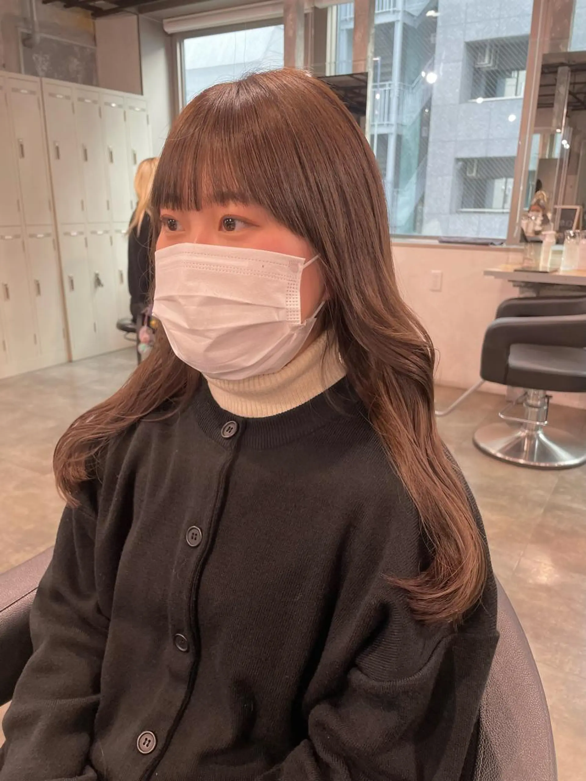 ロング カラー パーマ ヘアアレンジ メンズ キッズ ネイル マツエク・マツパ アイブロウ ヘアカラー トリートメント ヘッドスパ 透明感カラー・レイヤ ー🎀amika🎀のヘアスタイル